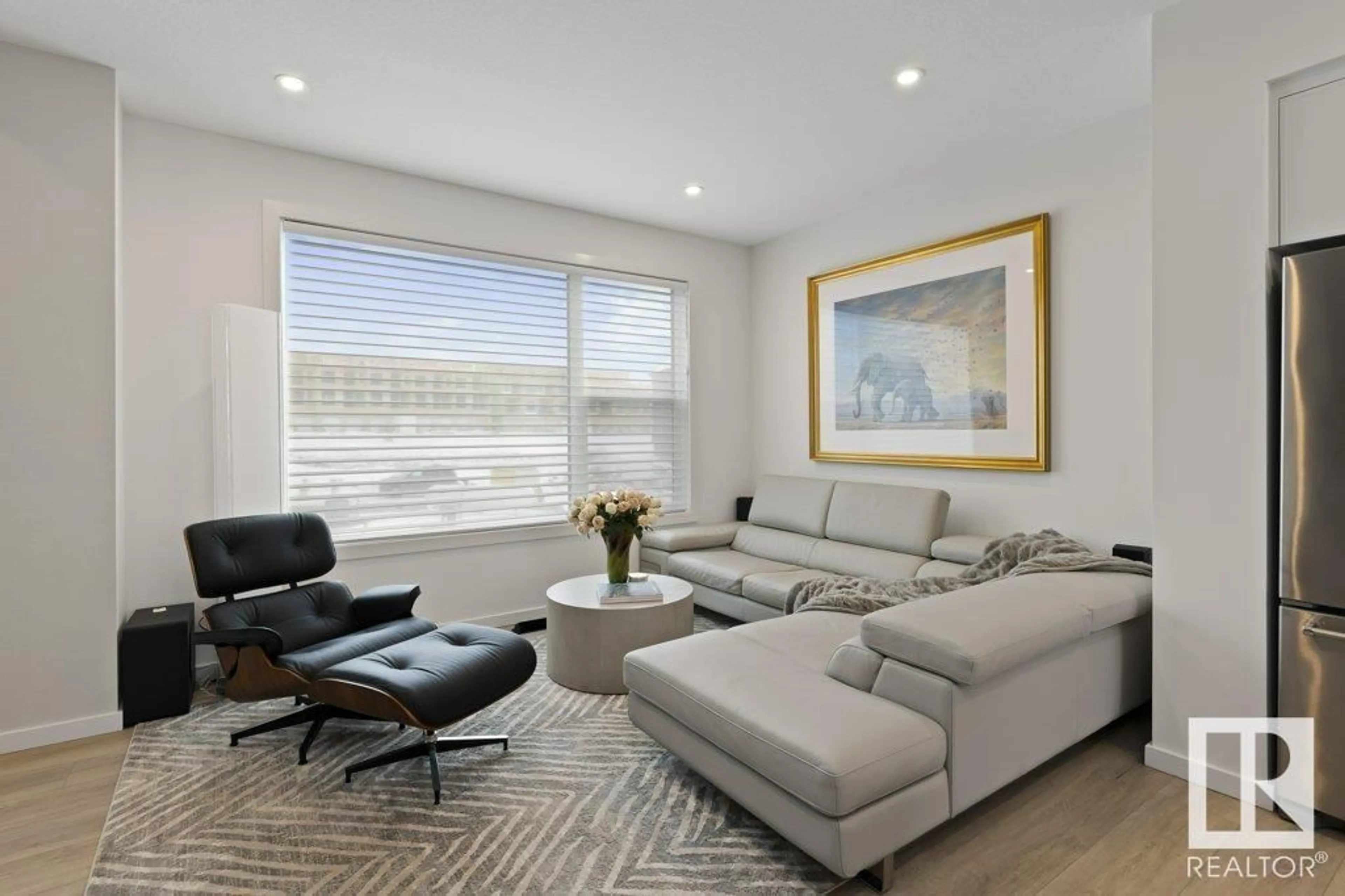 Living room with furniture, unknown for 5 - 58 RONDEAU DR, St. Albert Alberta T8N7X8