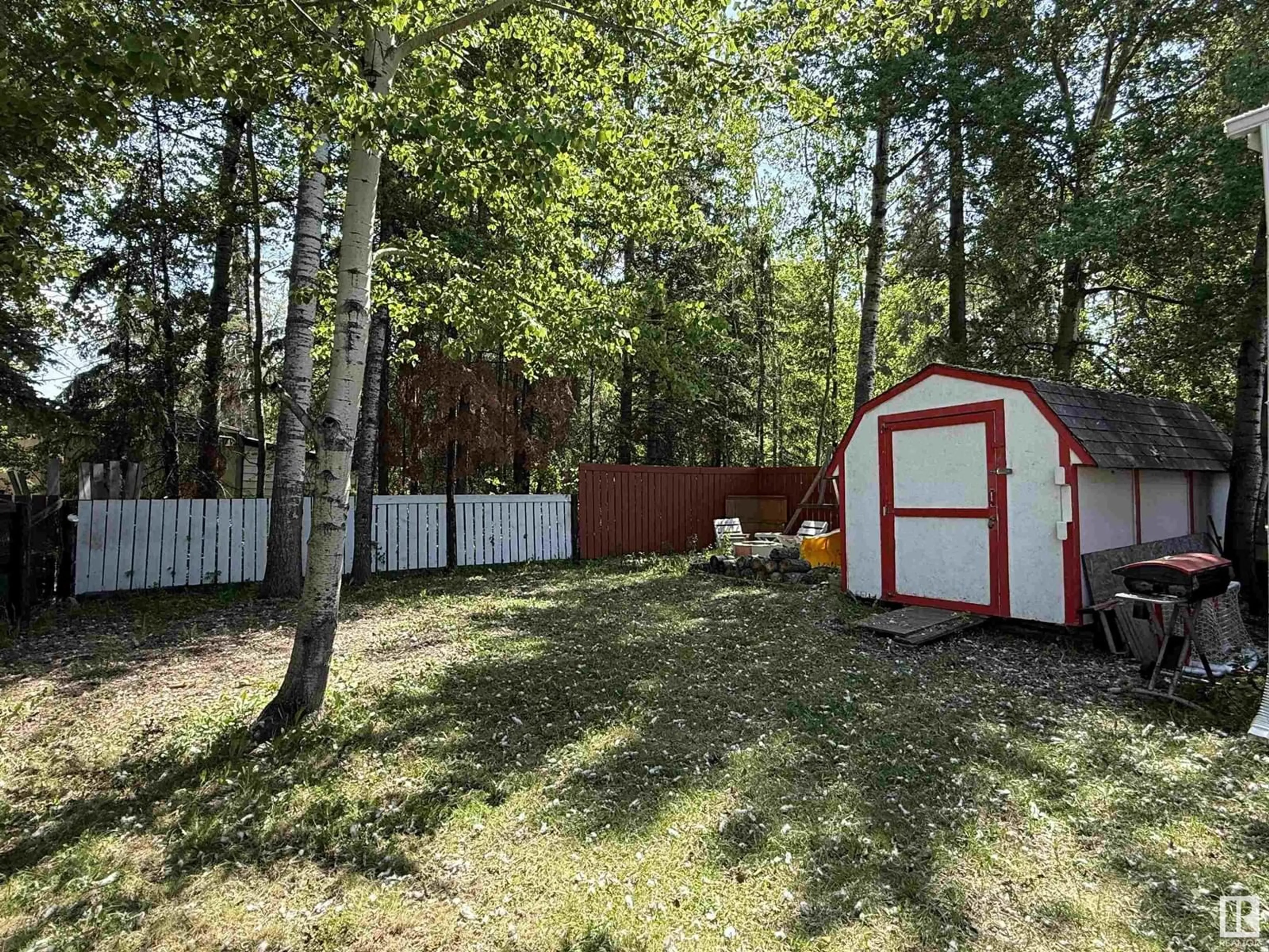 Shed for 74 GREENWOOD MHP, Drayton Valley Alberta T7A1L4