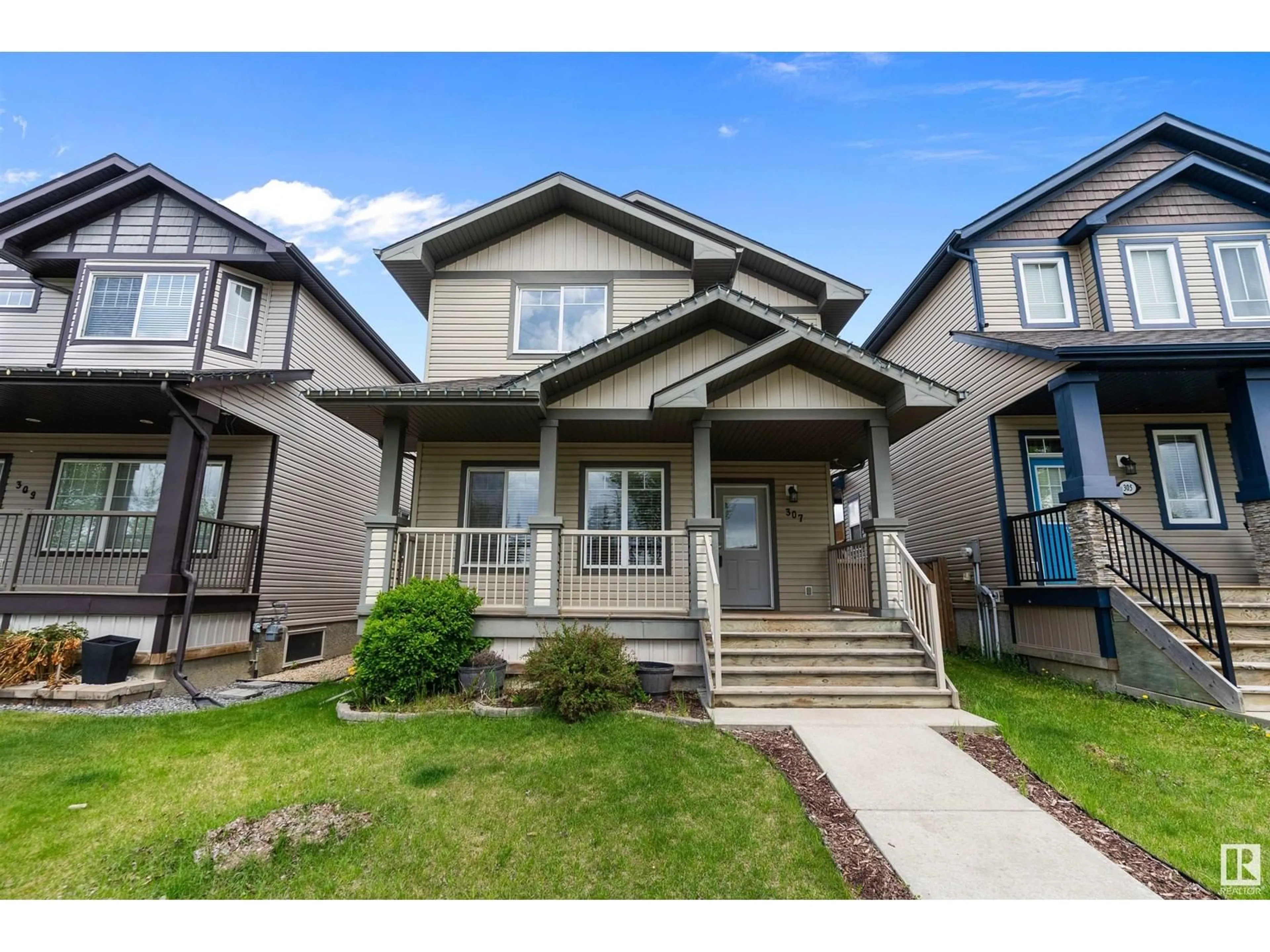 Home with vinyl exterior material, street for 307 SHERIDAN WY, Leduc Alberta T9E8R9