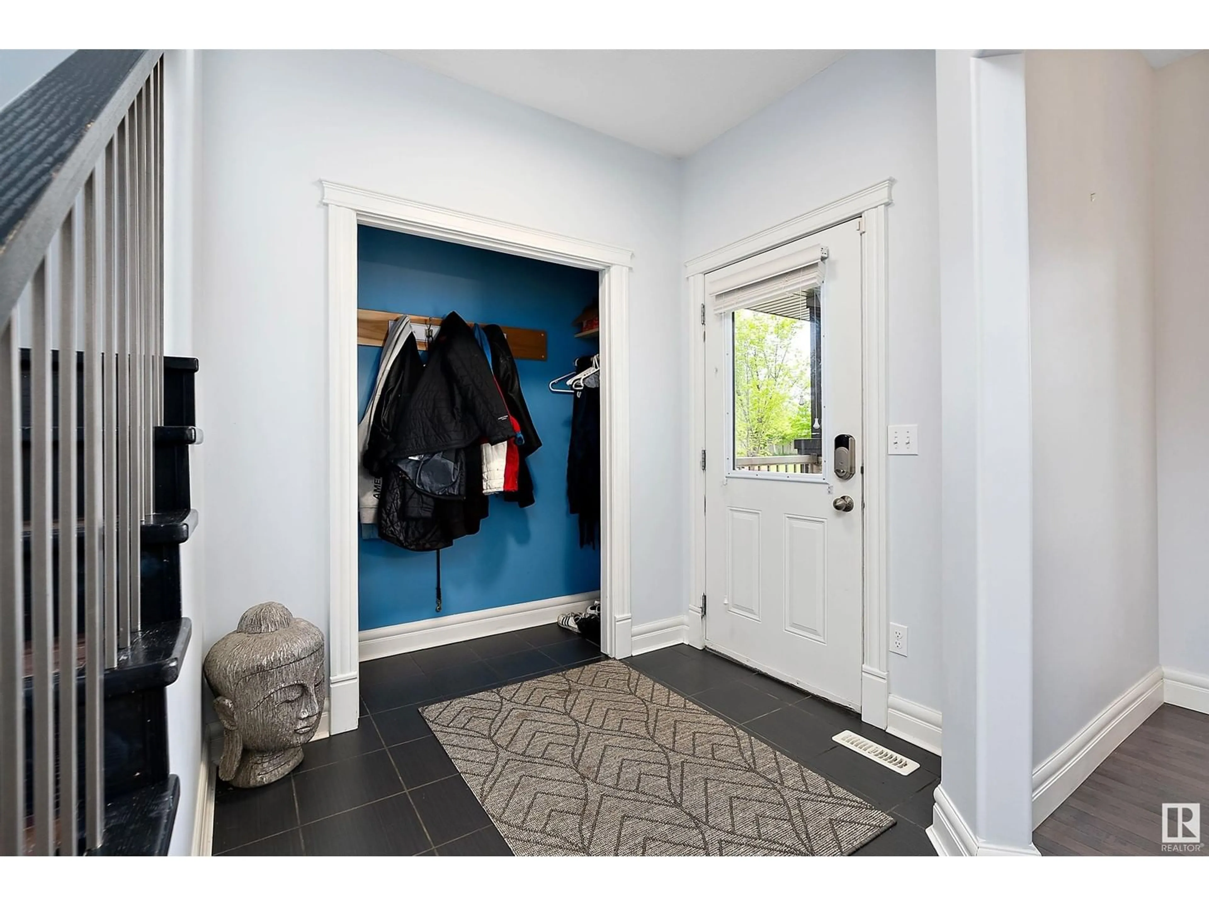Indoor entryway for 307 SHERIDAN WY, Leduc Alberta T9E8R9