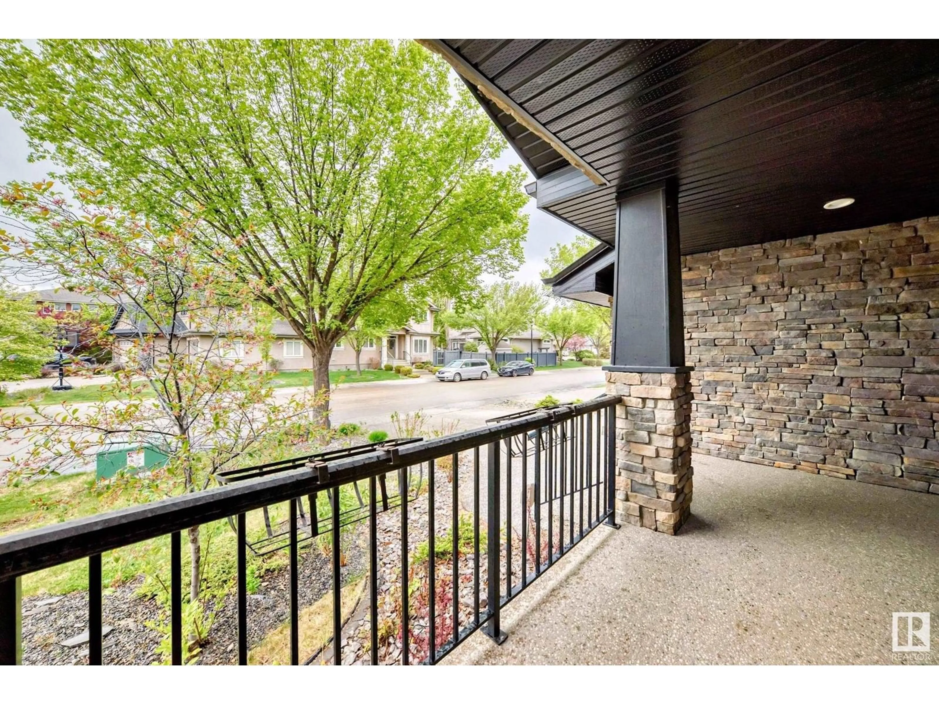 Patio, unknown for 1239 TREDGER CO, Edmonton Alberta T6R0B1