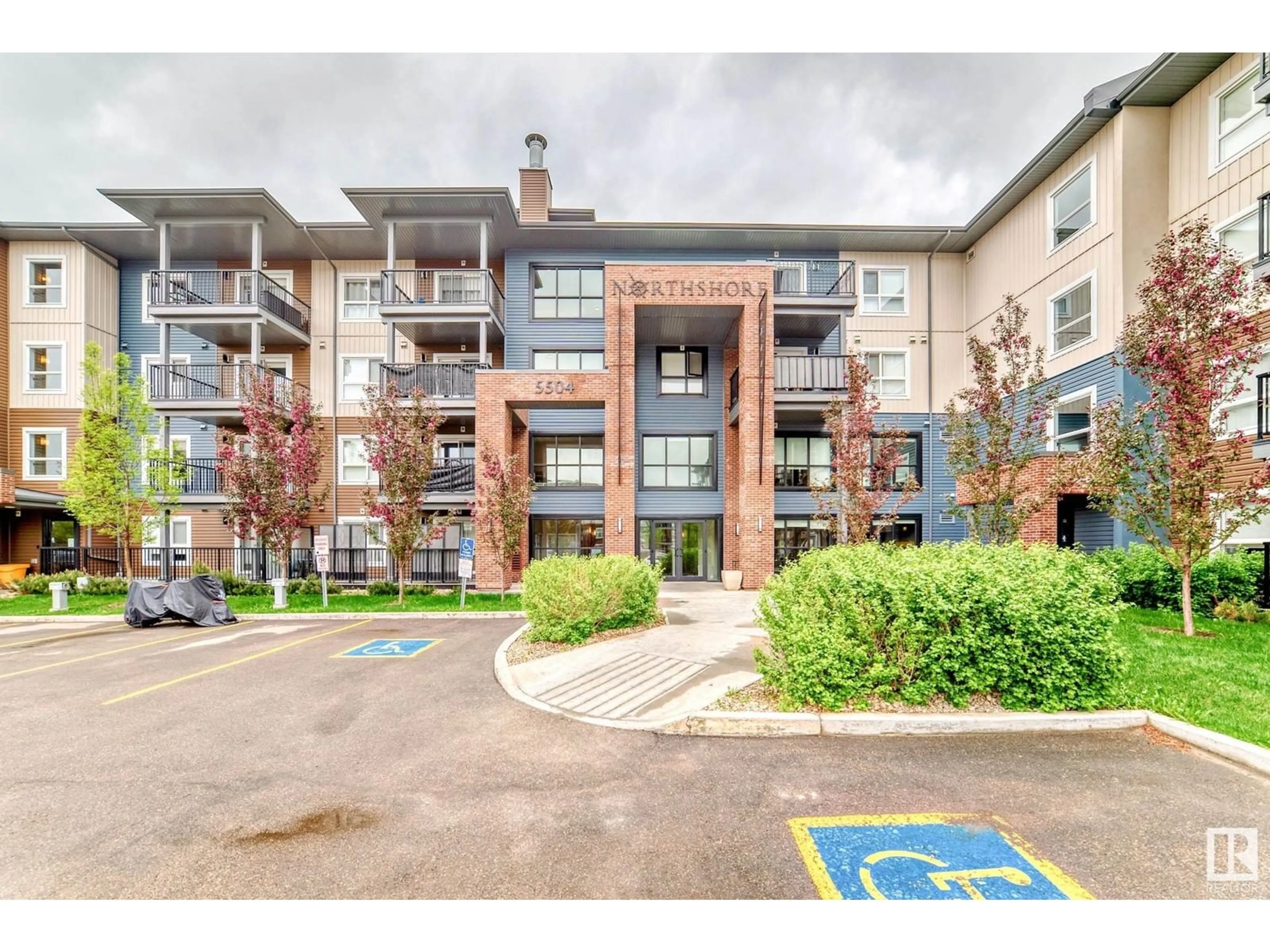 Unknown for 5504 - 433 SCHONSEE DR, Edmonton Alberta T5Z0N9