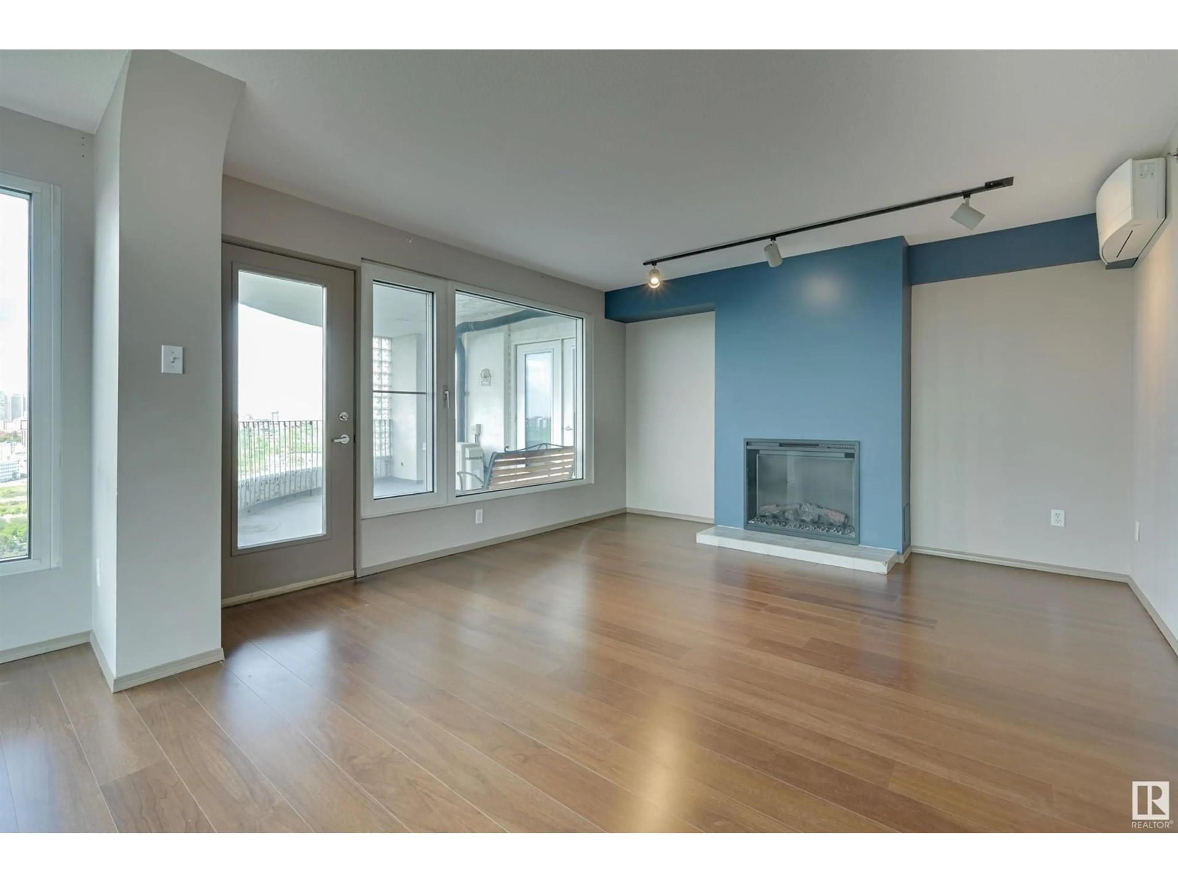 A pic of a room for 1701 - 10731 SASKATCHEWAN DR, Edmonton Alberta T6E6H1