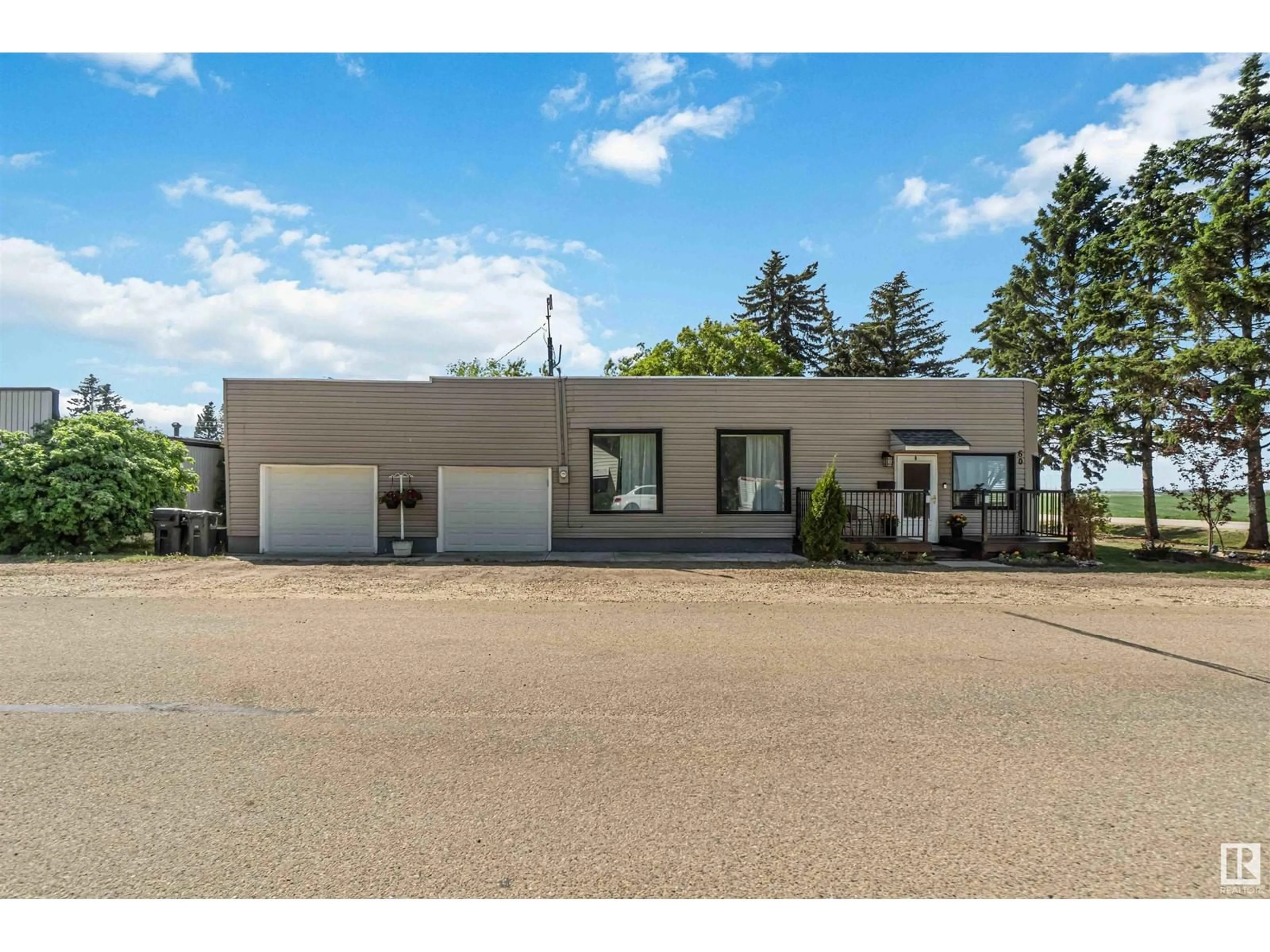 A pic from outside/outdoor area/front of a property/back of a property/a pic from drone, building for 60 54569 RGE ROAD 215, Josephburg Alberta T8L4B9