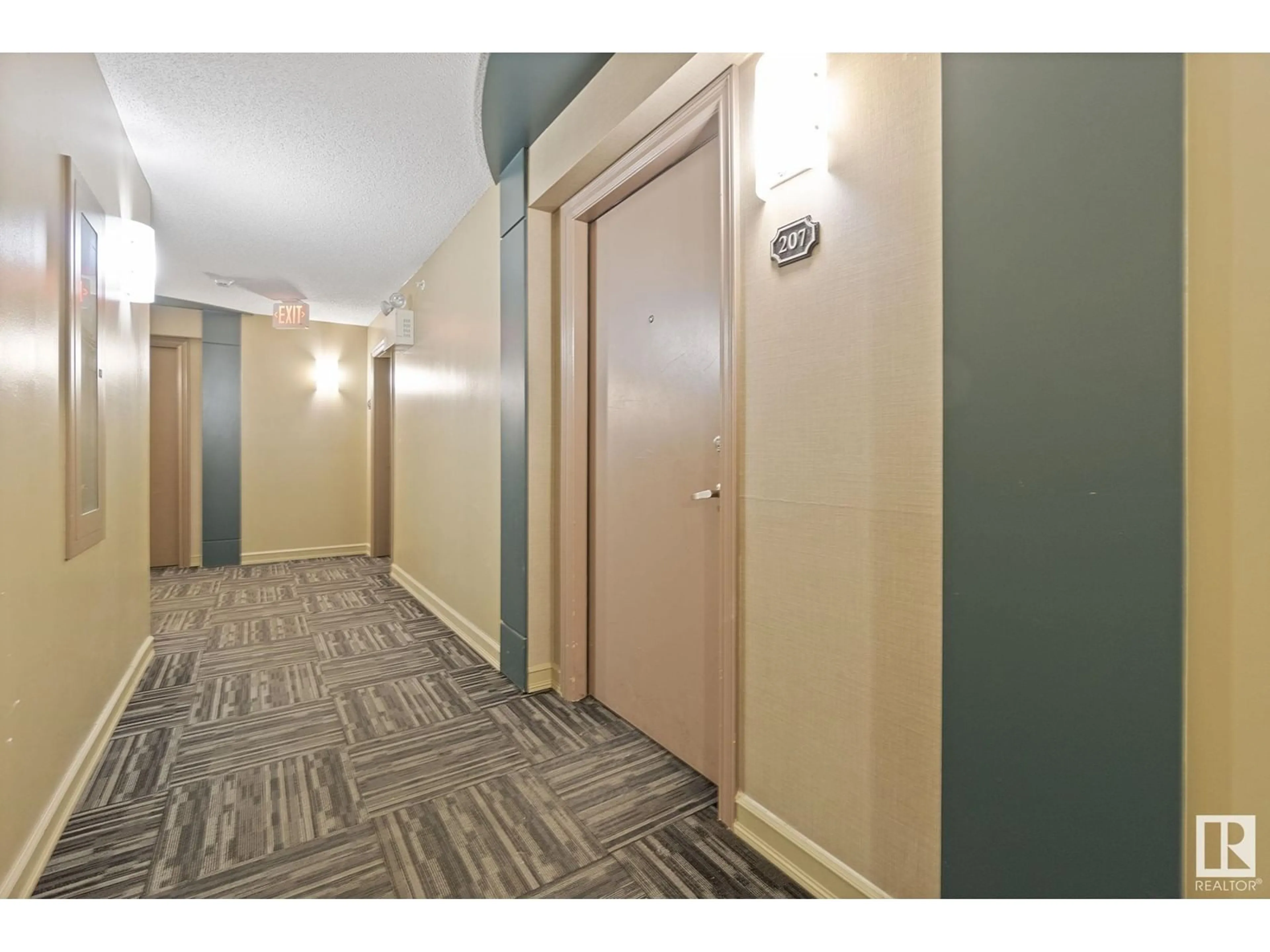 Indoor foyer for 207 - 4403 23 ST NW, Edmonton Alberta T6T0E4