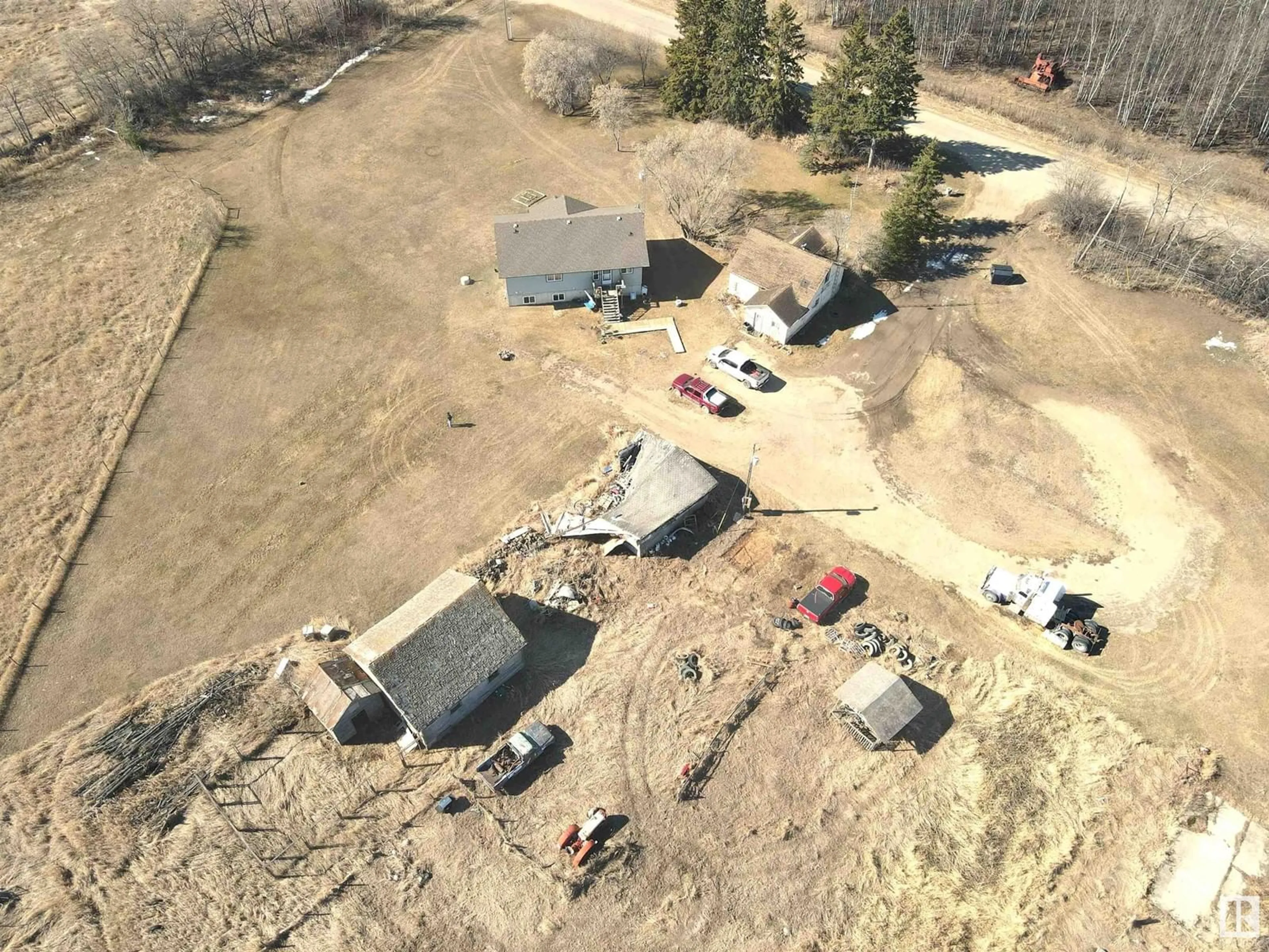 A pic from outside/outdoor area/front of a property/back of a property/a pic from drone, building for 61501 RGE RD 464, Rural Bonnyville M.D. Alberta T9N2G5