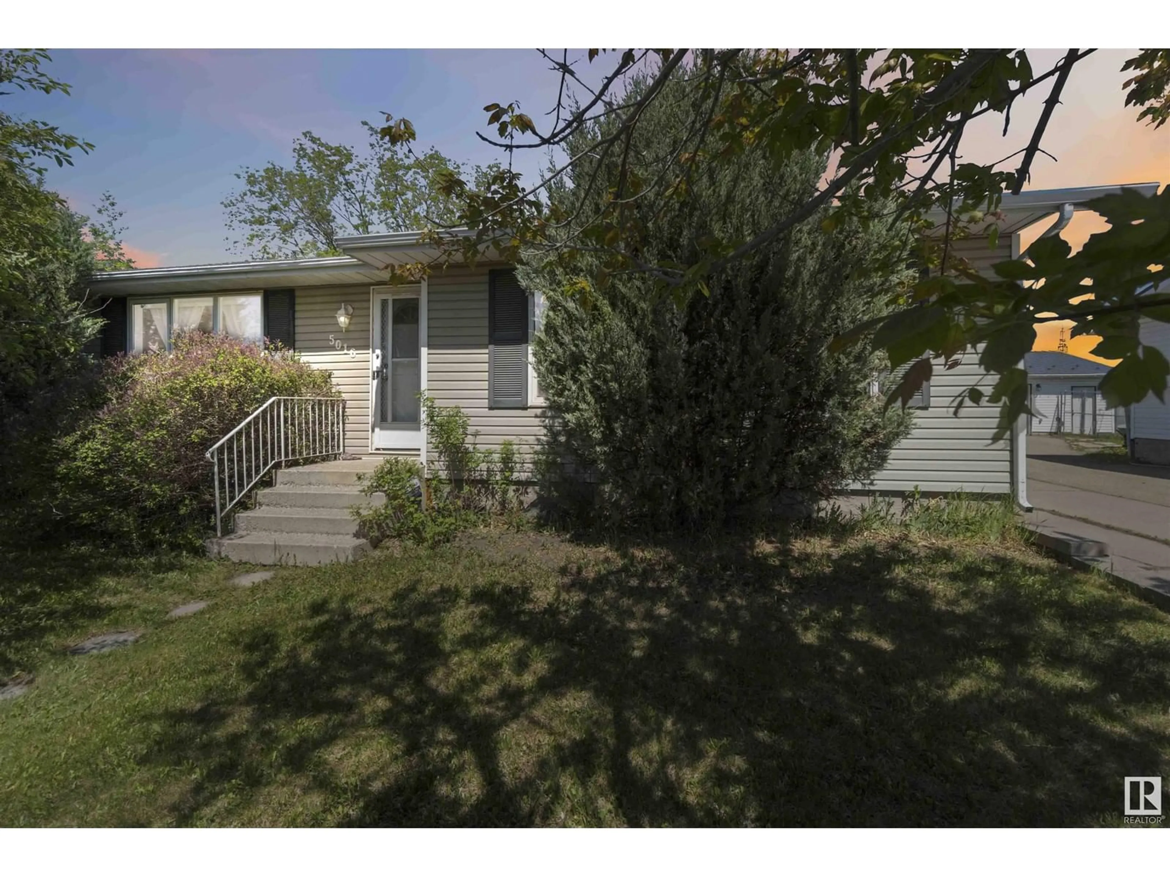 Unknown for 5016 54 AV, Gibbons Alberta T0A1N0