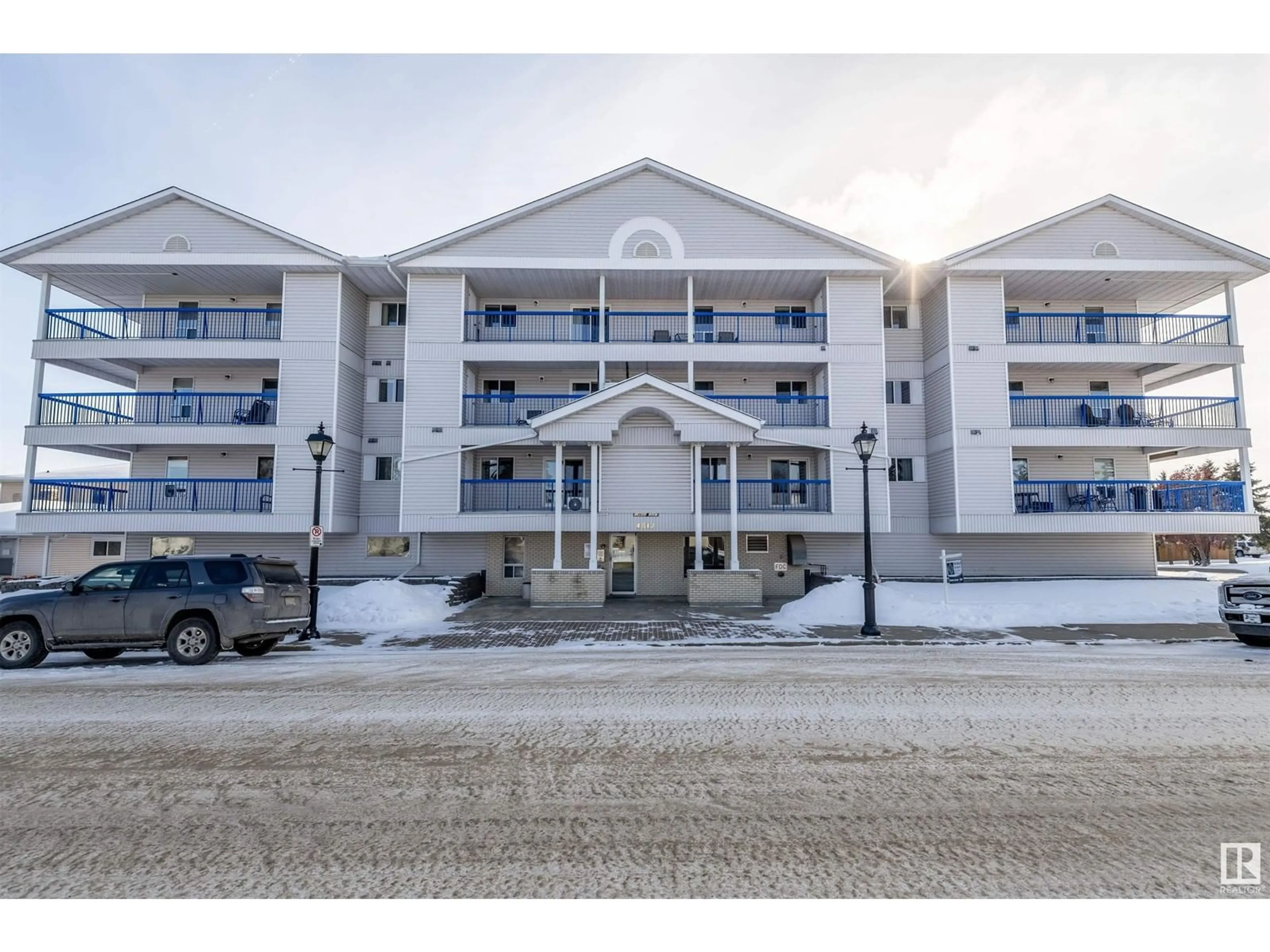 Unknown for 106 - 4812 51 AV, Stony Plain Alberta T7Z1P7