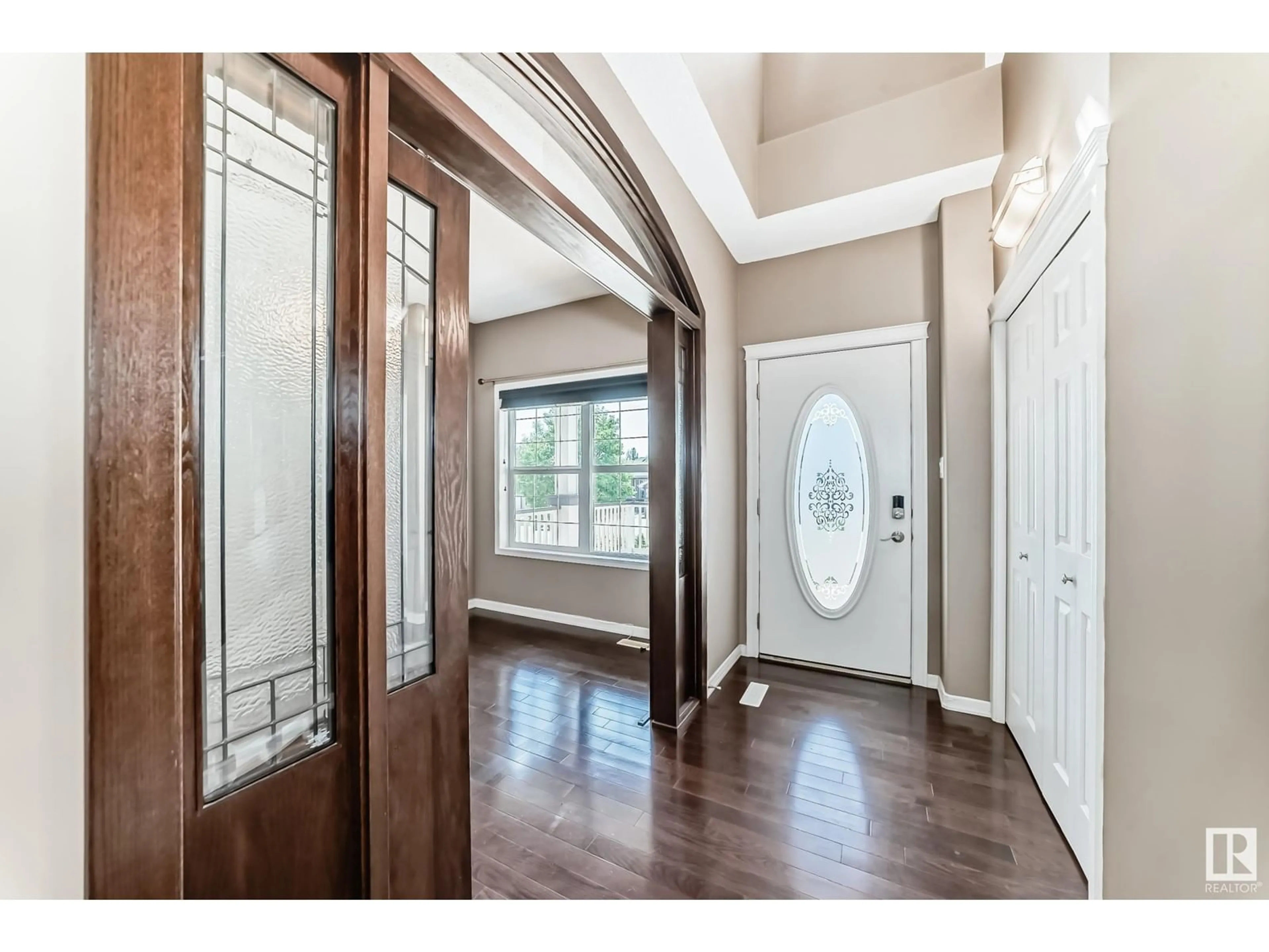 Indoor entryway for 1135 GOODWIN CIRCLE, Edmonton Alberta T5T6W6