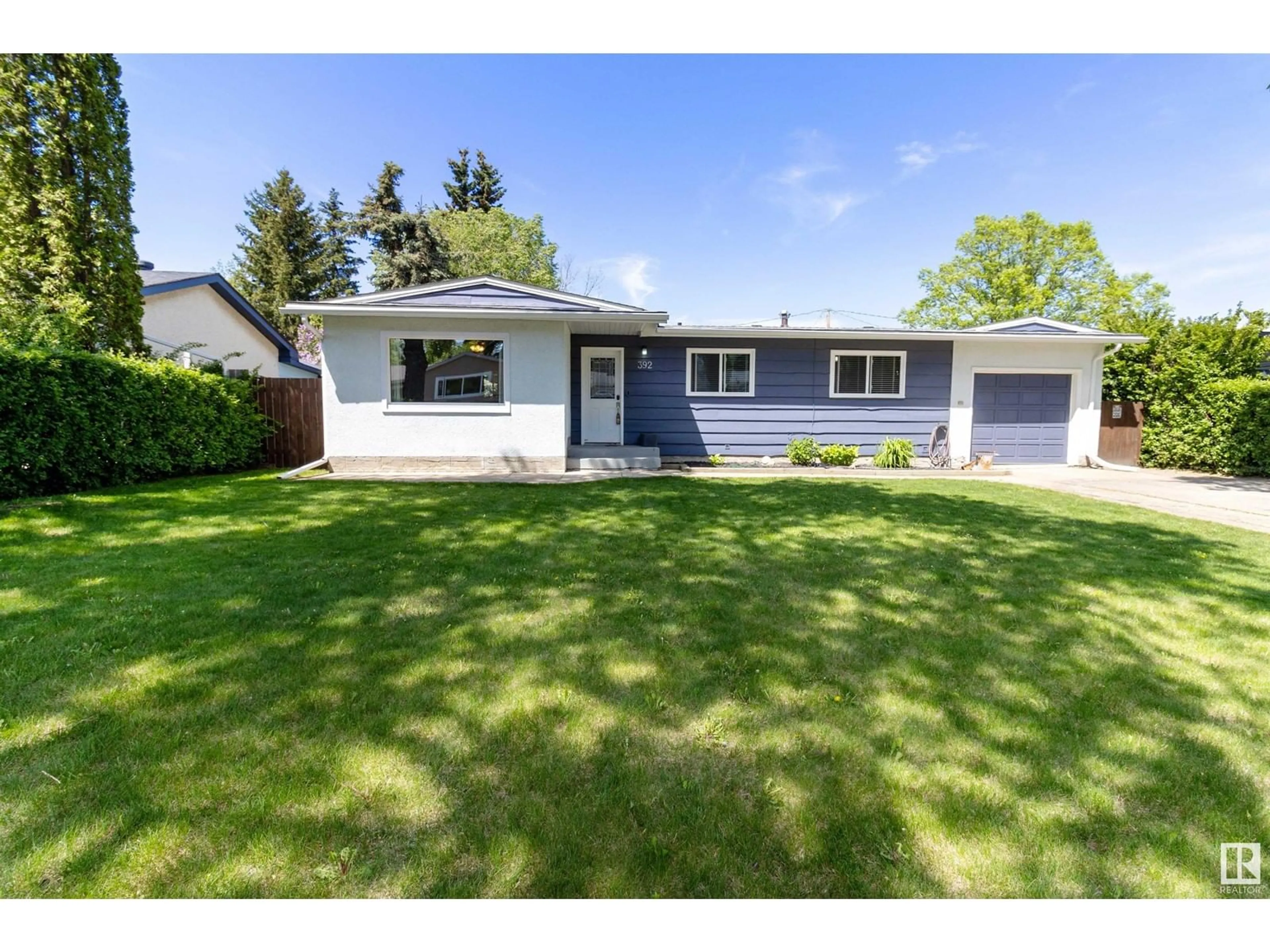 Home with vinyl exterior material, street for 392 CONIFER ST, Sherwood Park Alberta T8A1M5