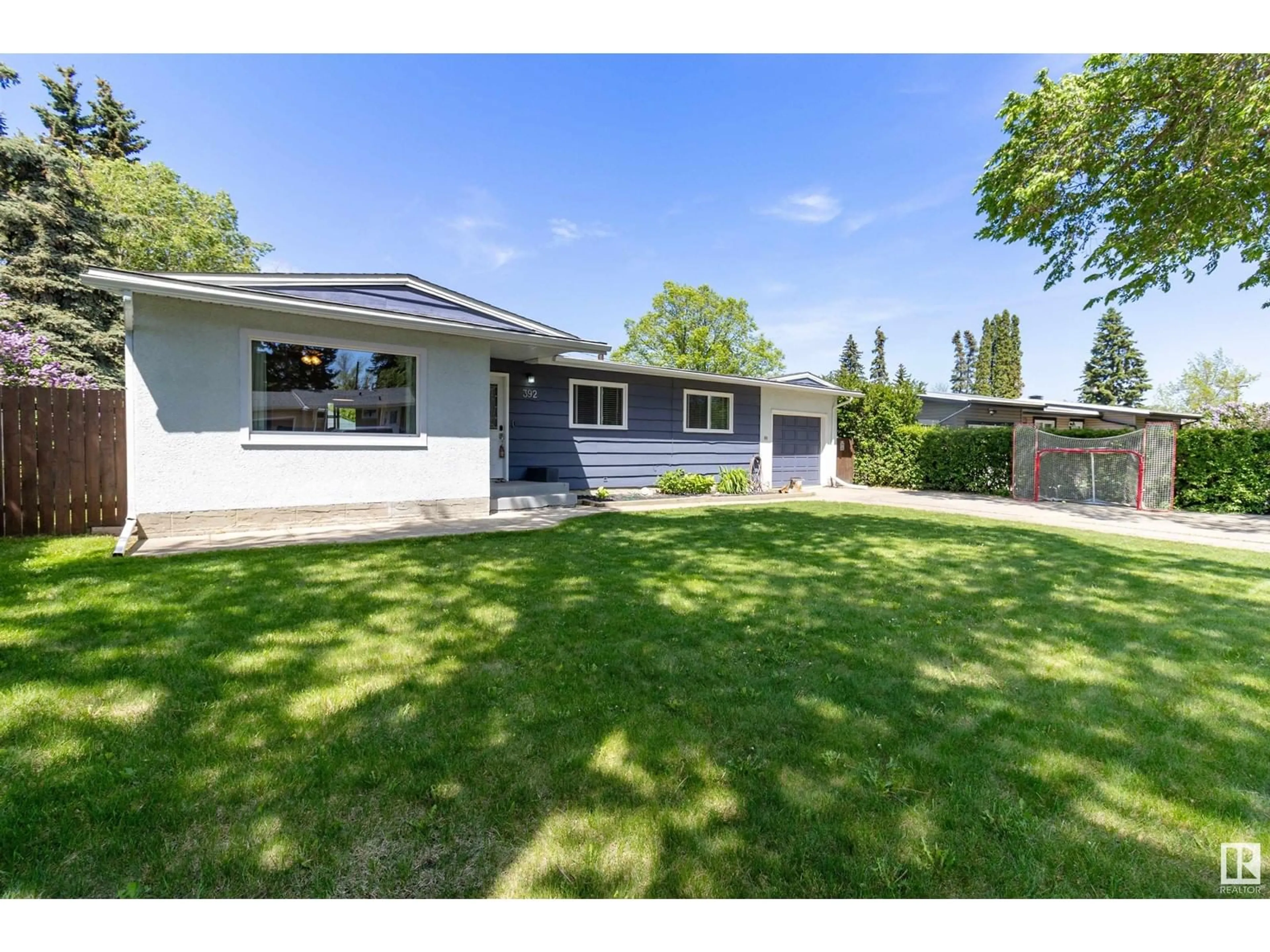 A pic from outside/outdoor area/front of a property/back of a property/a pic from drone, unknown for 392 CONIFER ST, Sherwood Park Alberta T8A1M5