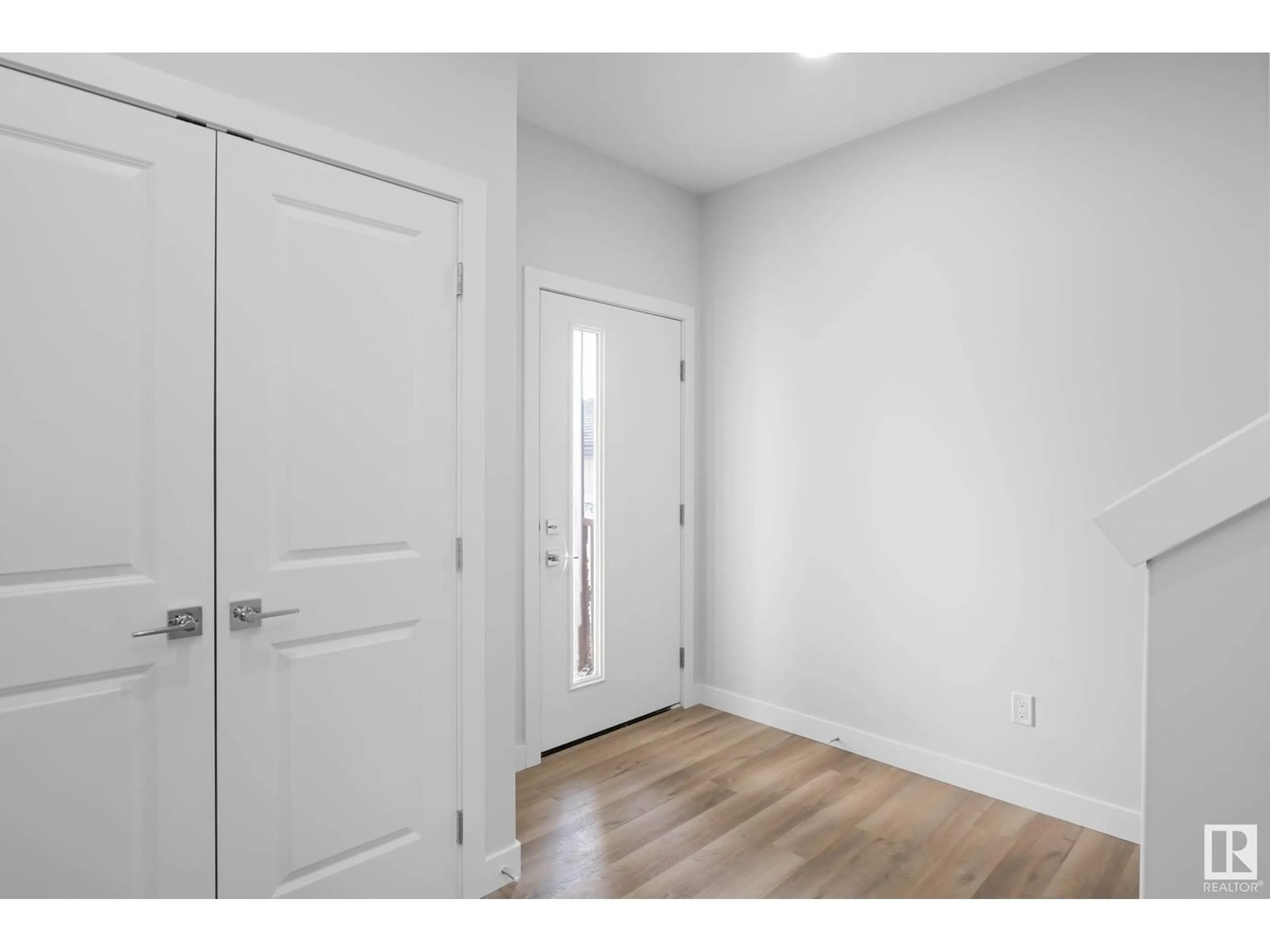 Indoor entryway for 104 MITCHELL BN, Leduc Alberta T9E1G1