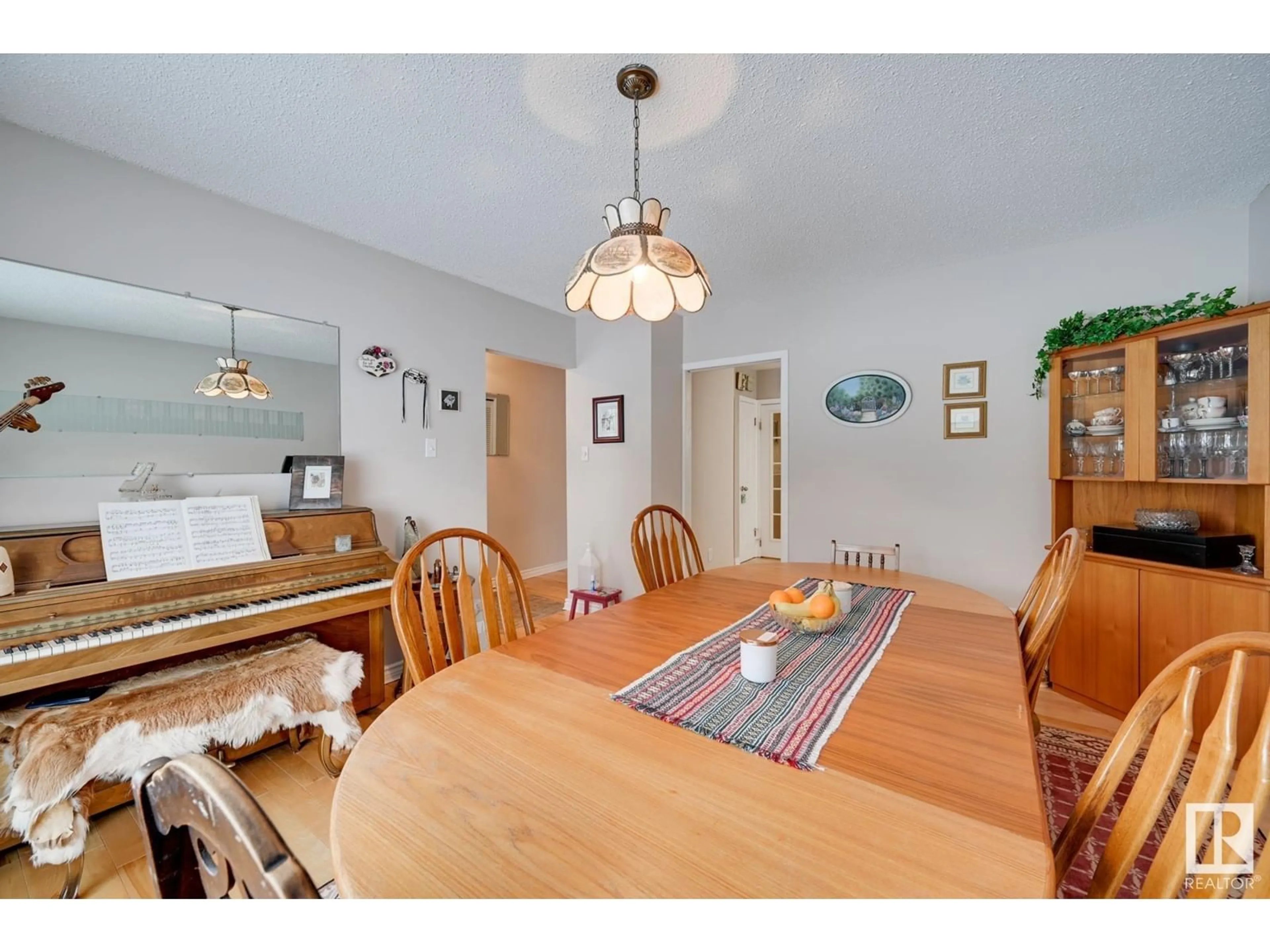 Dining room, unknown for 7047 132A AV, Edmonton Alberta T5C2B8