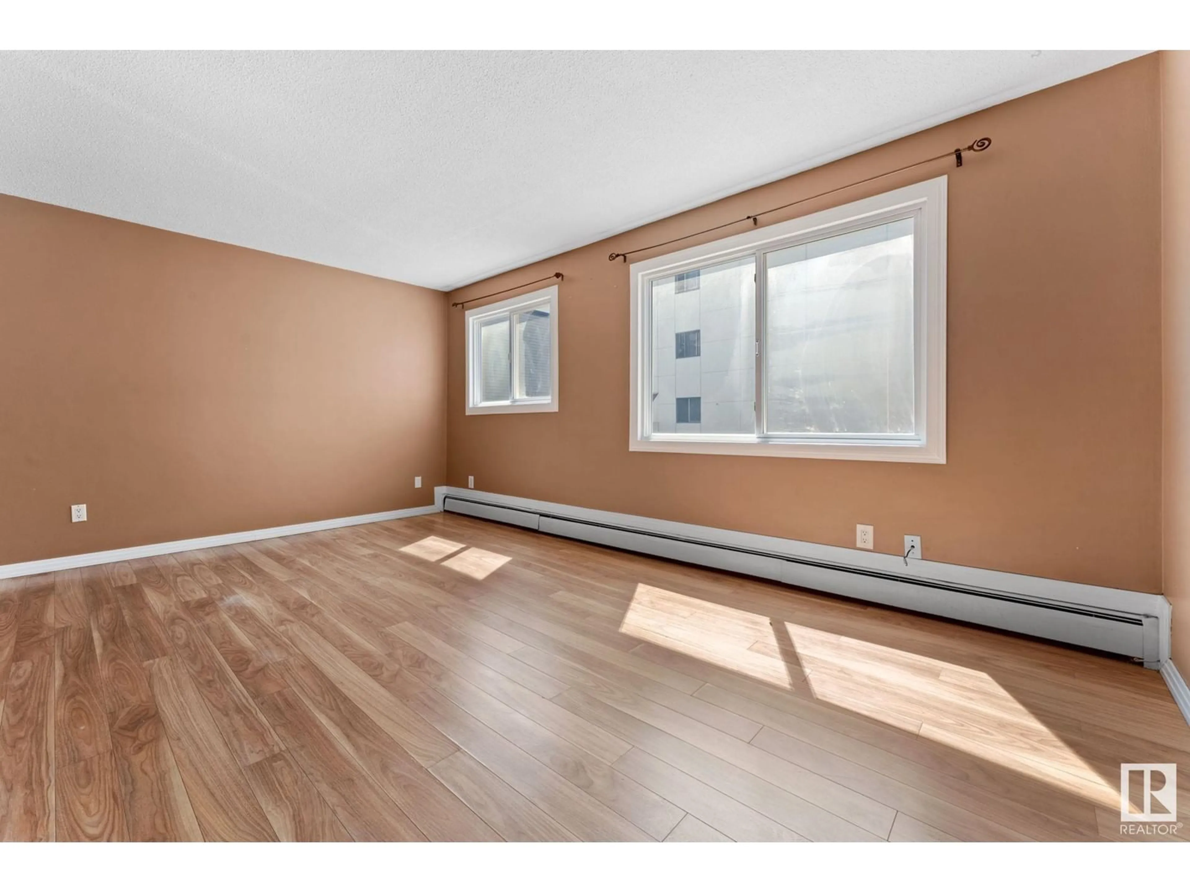 A pic of a room for 9 - 10620 122 ST NW, Edmonton Alberta T5N1M8