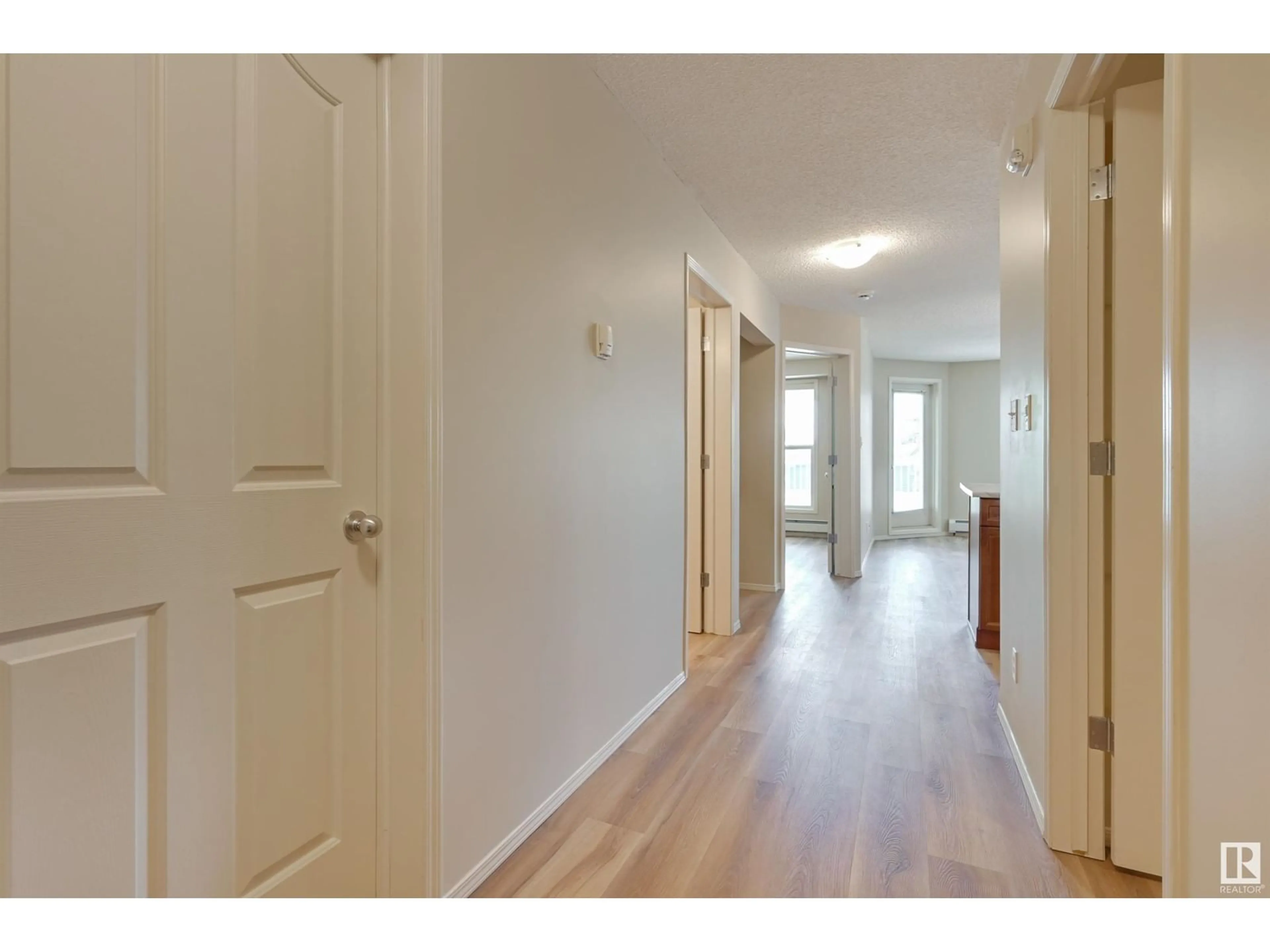 Indoor entryway for 310 - 10311 111 ST NW, Edmonton Alberta T5K2Y8