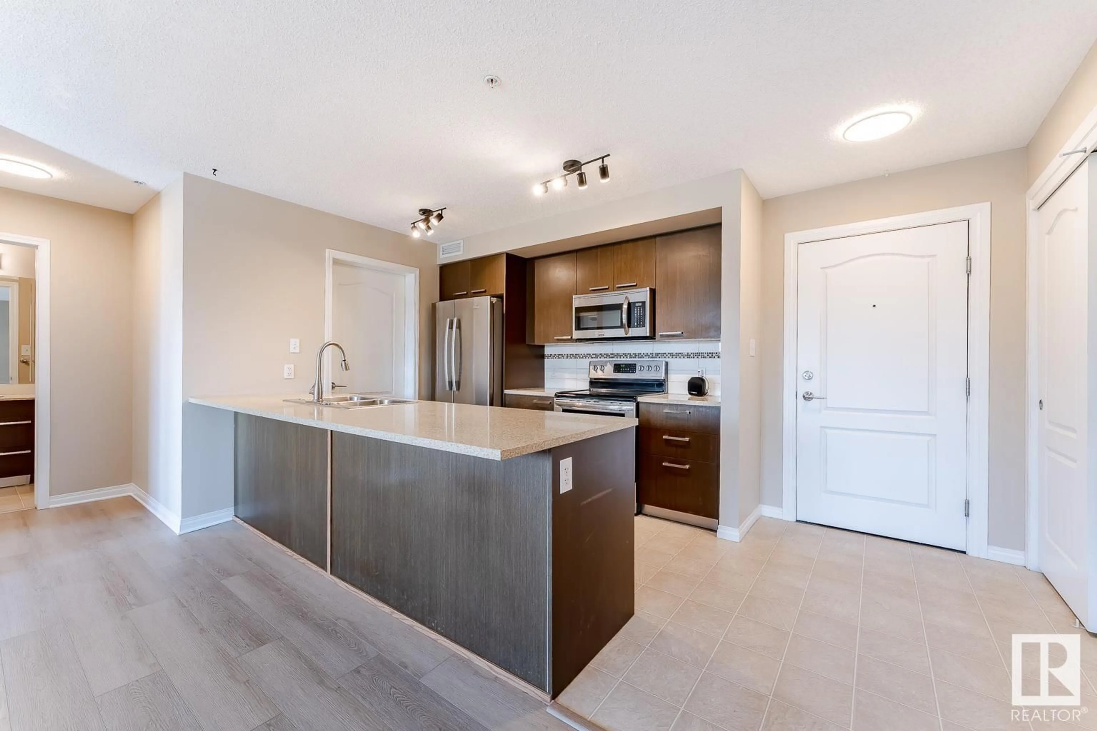 Open concept kitchen, unknown for 2205 TEWILLEGAR DR, Edmonton Alberta T6R0M2