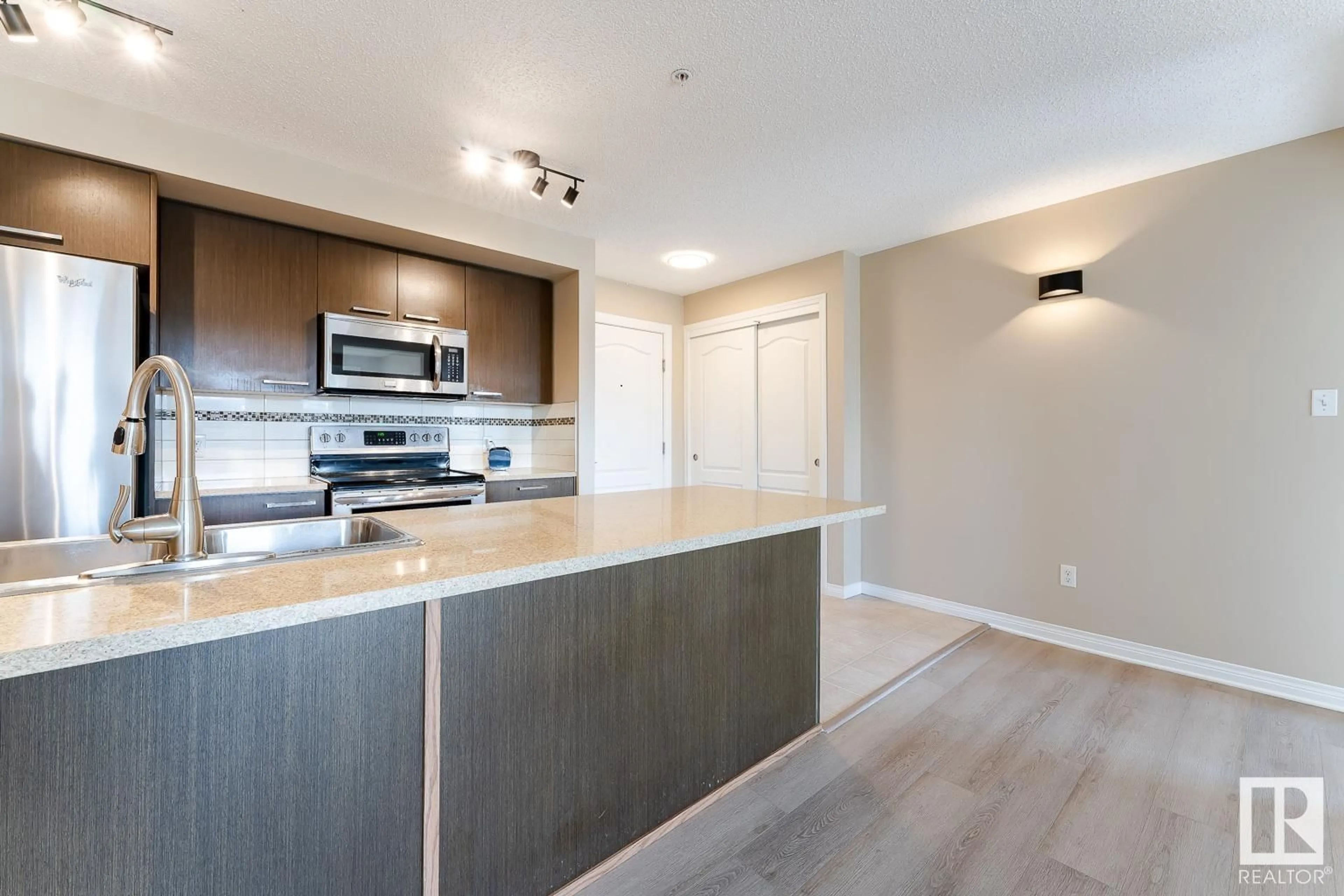 Open concept kitchen, unknown for 2205 TEWILLEGAR DR, Edmonton Alberta T6R0M2