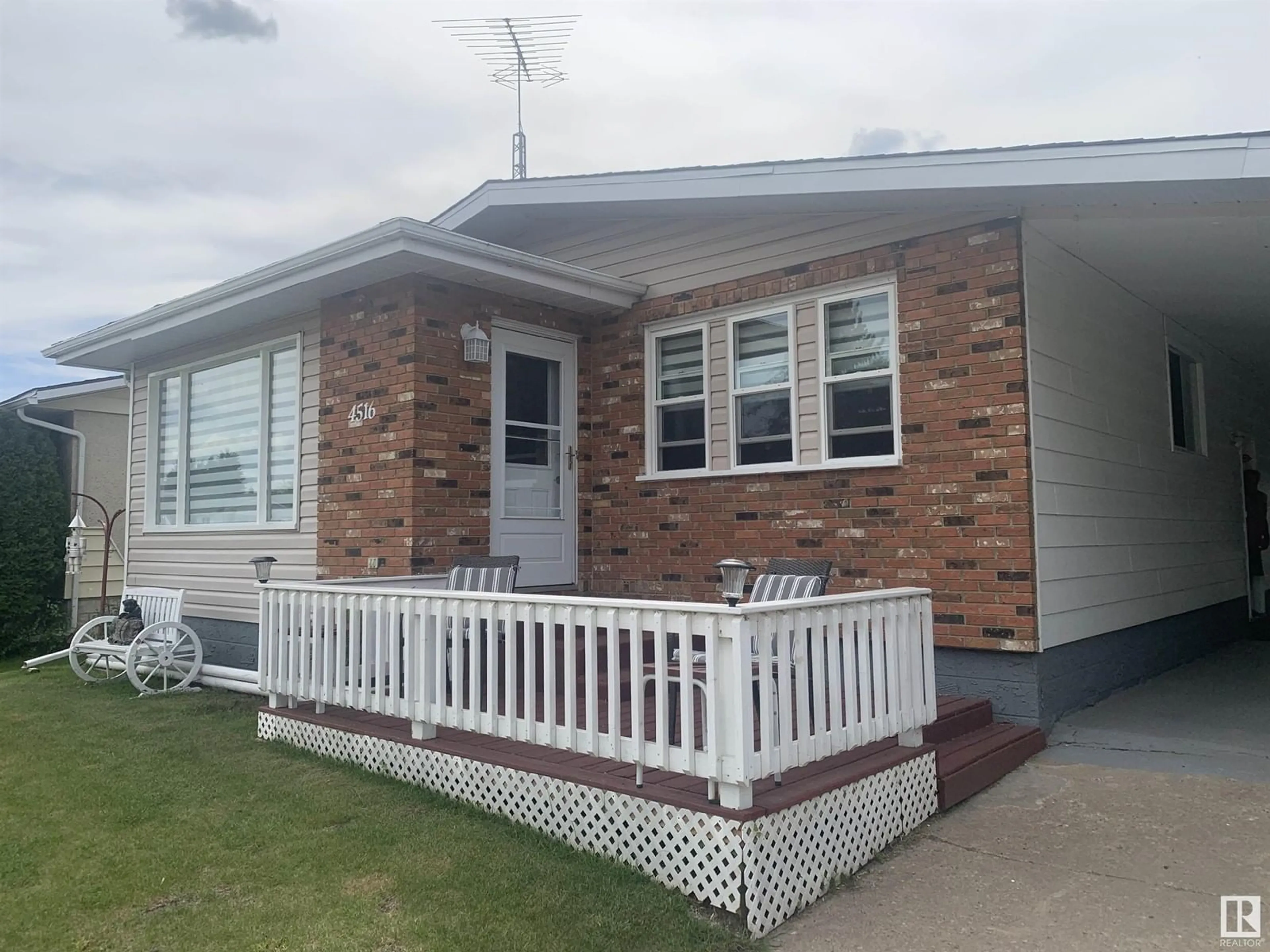 Home with vinyl exterior material, street for 4516 51 ST, Smoky Lake Town Alberta T0A3C0