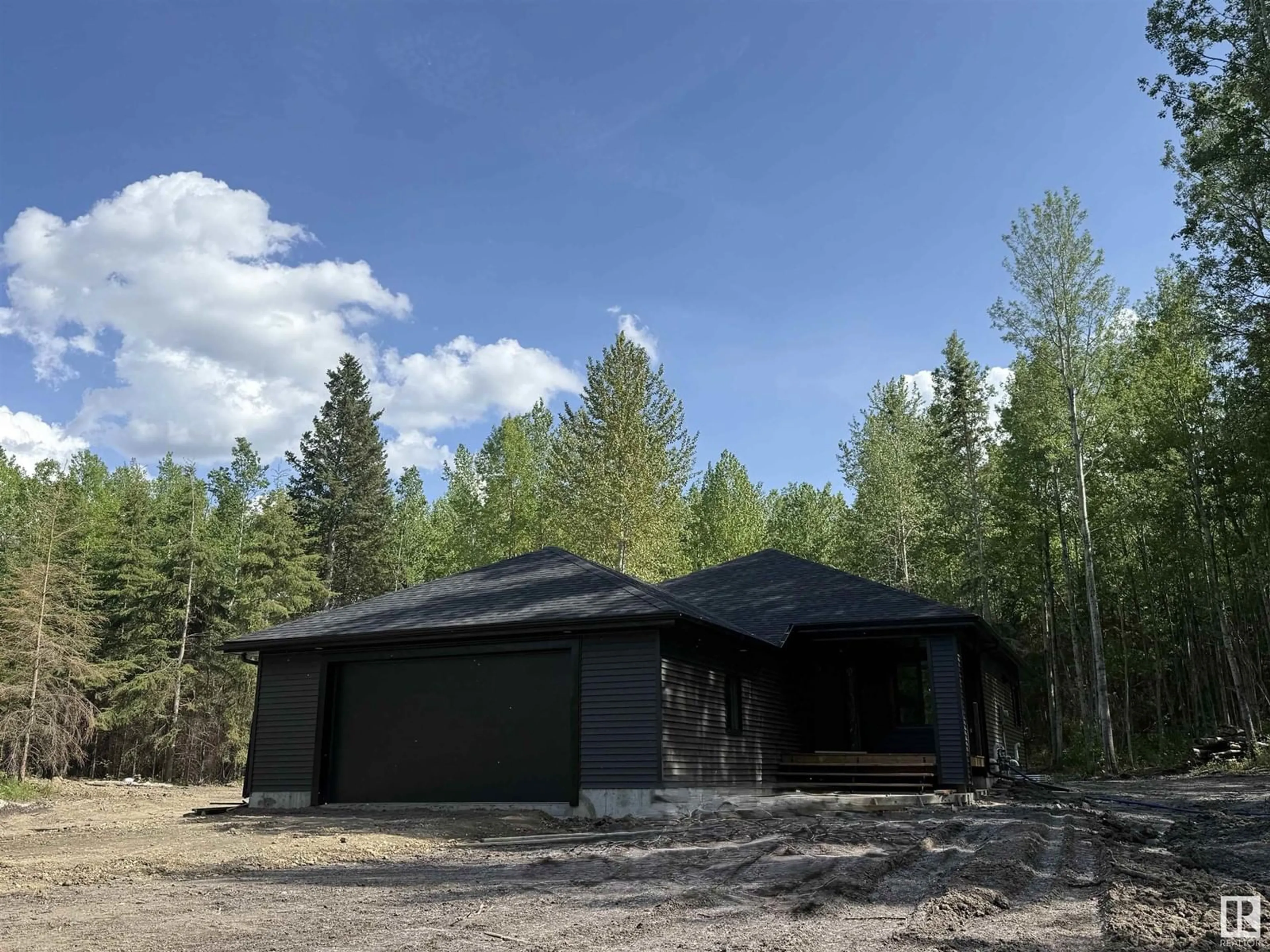 Shed for 37 - 420 1414 HWY, Rural Lac Ste. Anne County Alberta T5A1H3