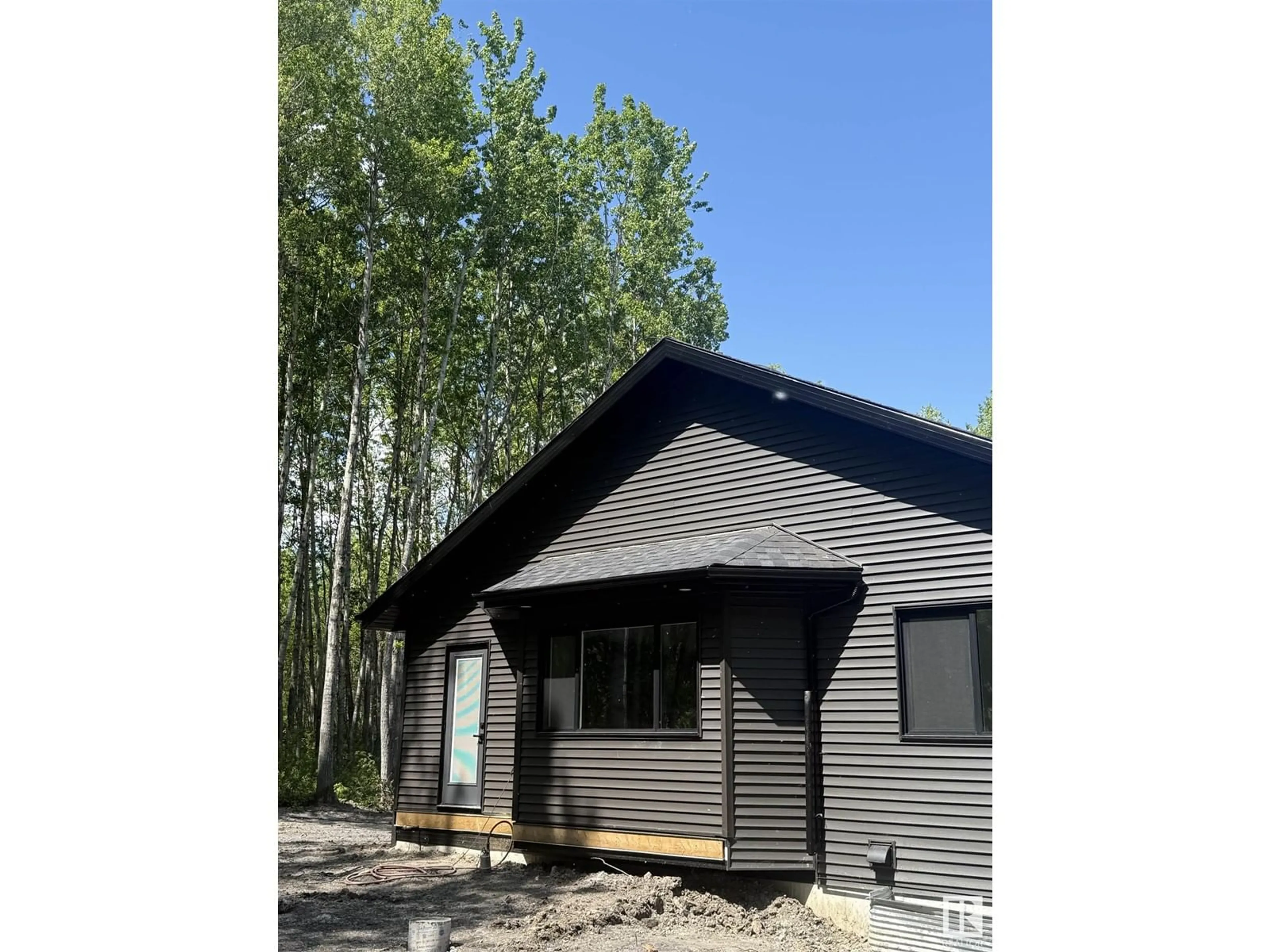 Home with vinyl exterior material, building for 37 - 420 1414 HWY, Rural Lac Ste. Anne County Alberta T5A1H3