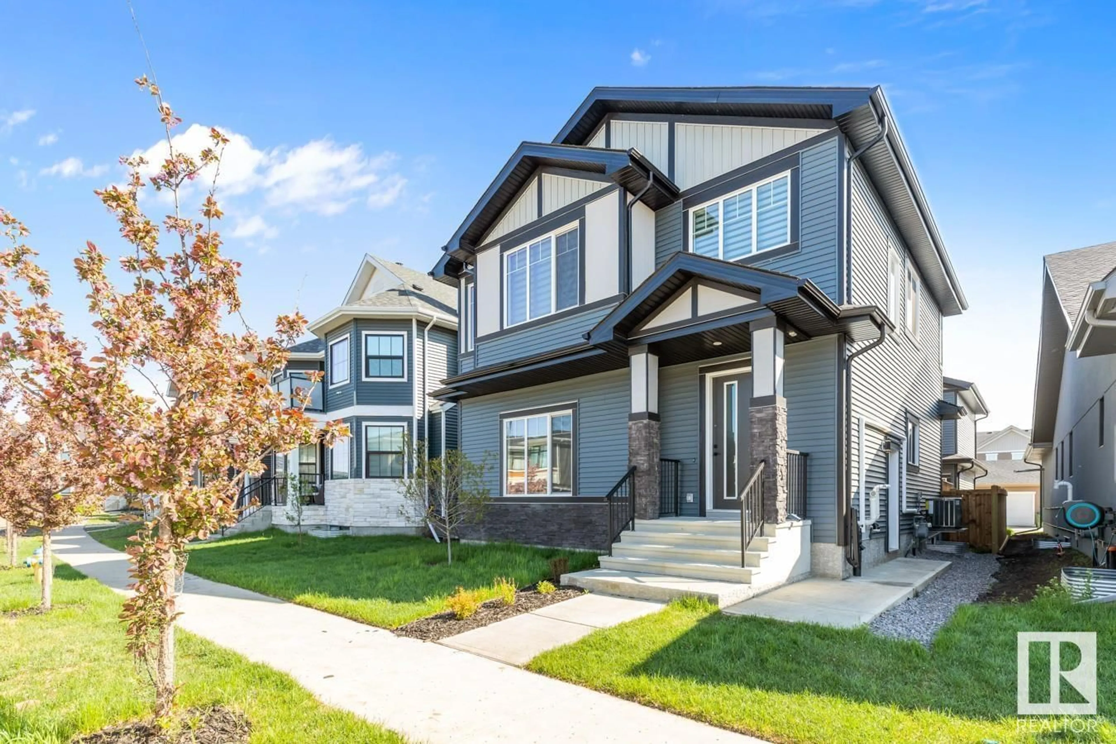 Home with vinyl exterior material, street for 4219 VETERANS WY, Edmonton Alberta T5E6W7