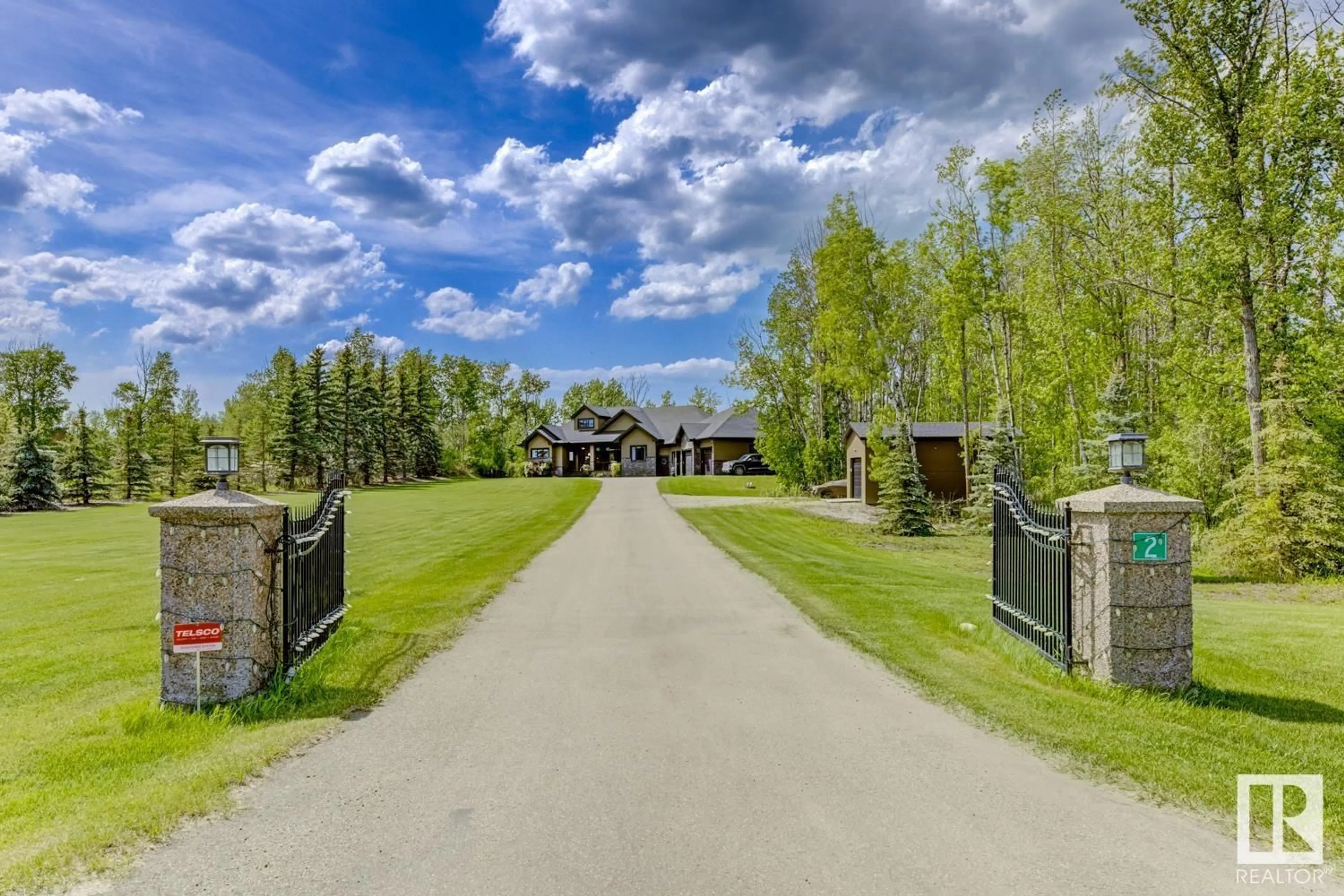A pic from outside/outdoor area/front of a property/back of a property/a pic from drone, unknown for #2 - 27305 TWP ROAD 540, Rural Parkland County Alberta T7X3R9