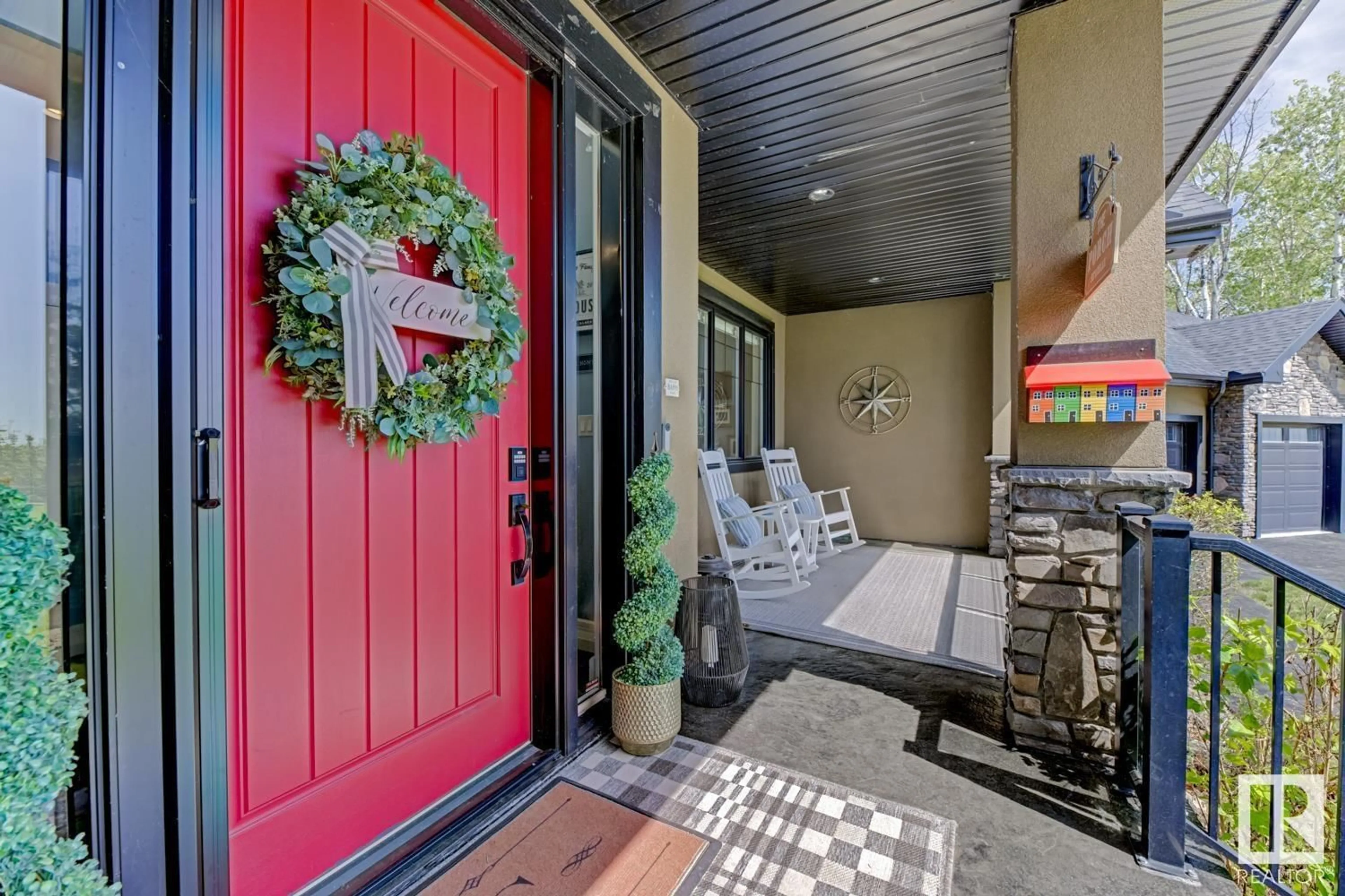 Indoor entryway for #2 - 27305 TWP ROAD 540, Rural Parkland County Alberta T7X3R9