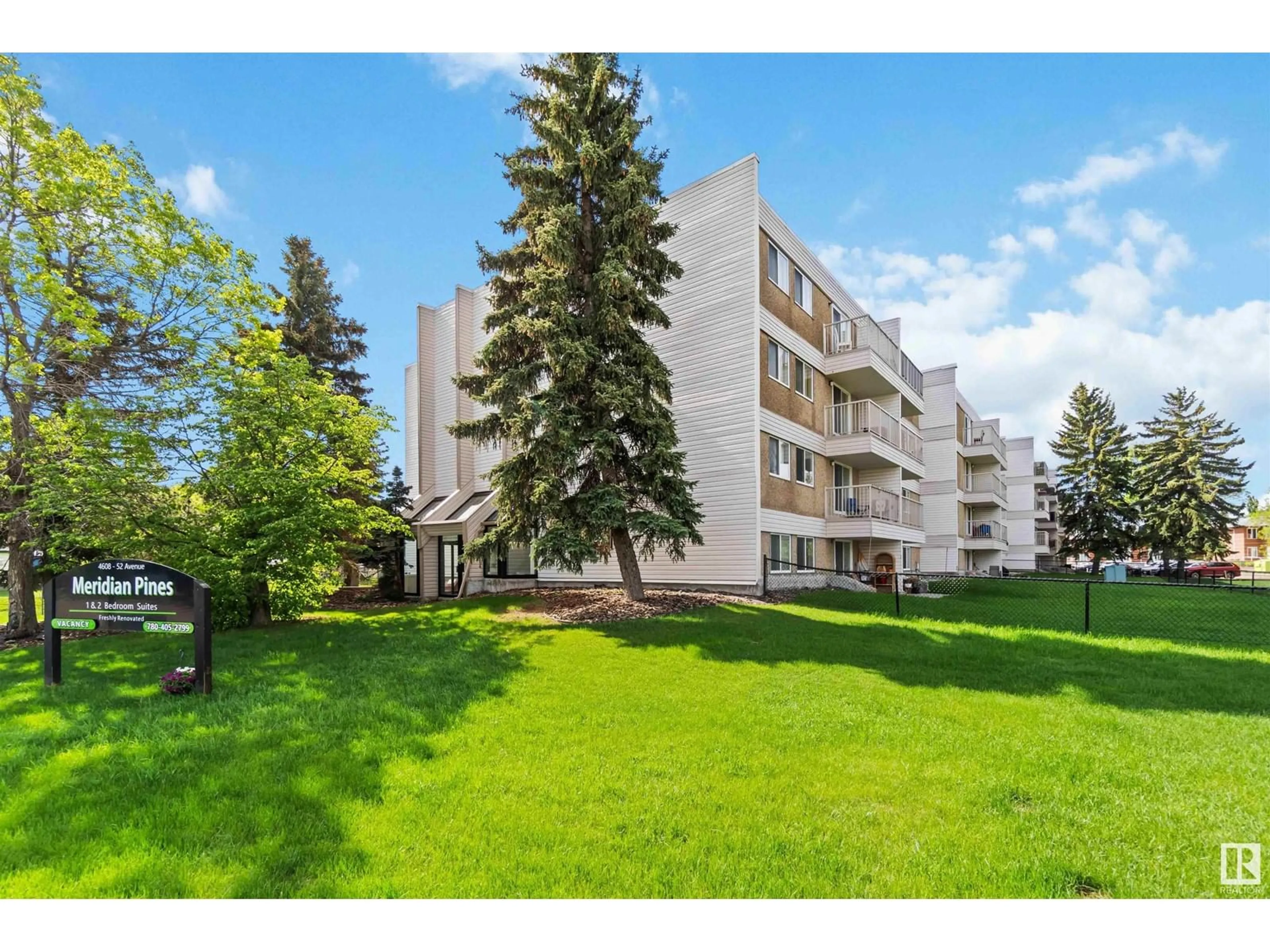 Patio, unknown for #413 - 4608 52 AV, Stony Plain Alberta T7Z1N7