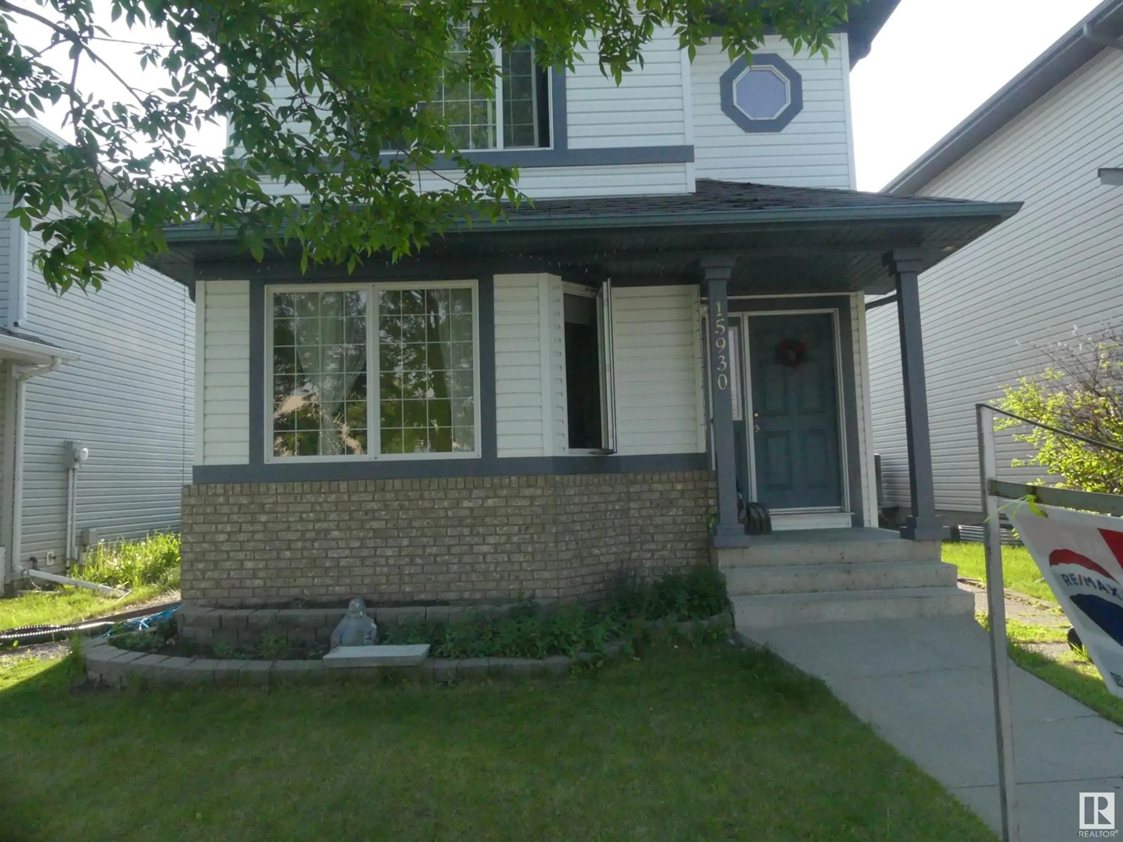 Home with vinyl exterior material, street for NW - 15930 139 ST, Edmonton Alberta T6V1S6