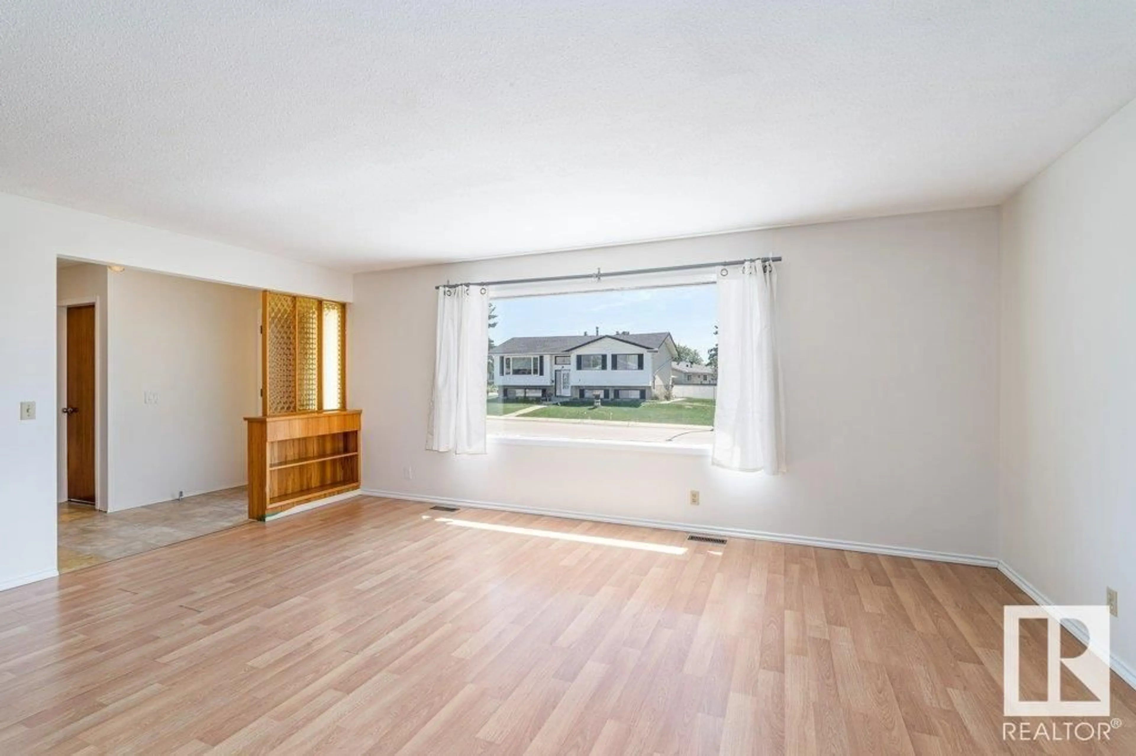 A pic of a room for 9508 147 AV, Edmonton Alberta T5E2K6