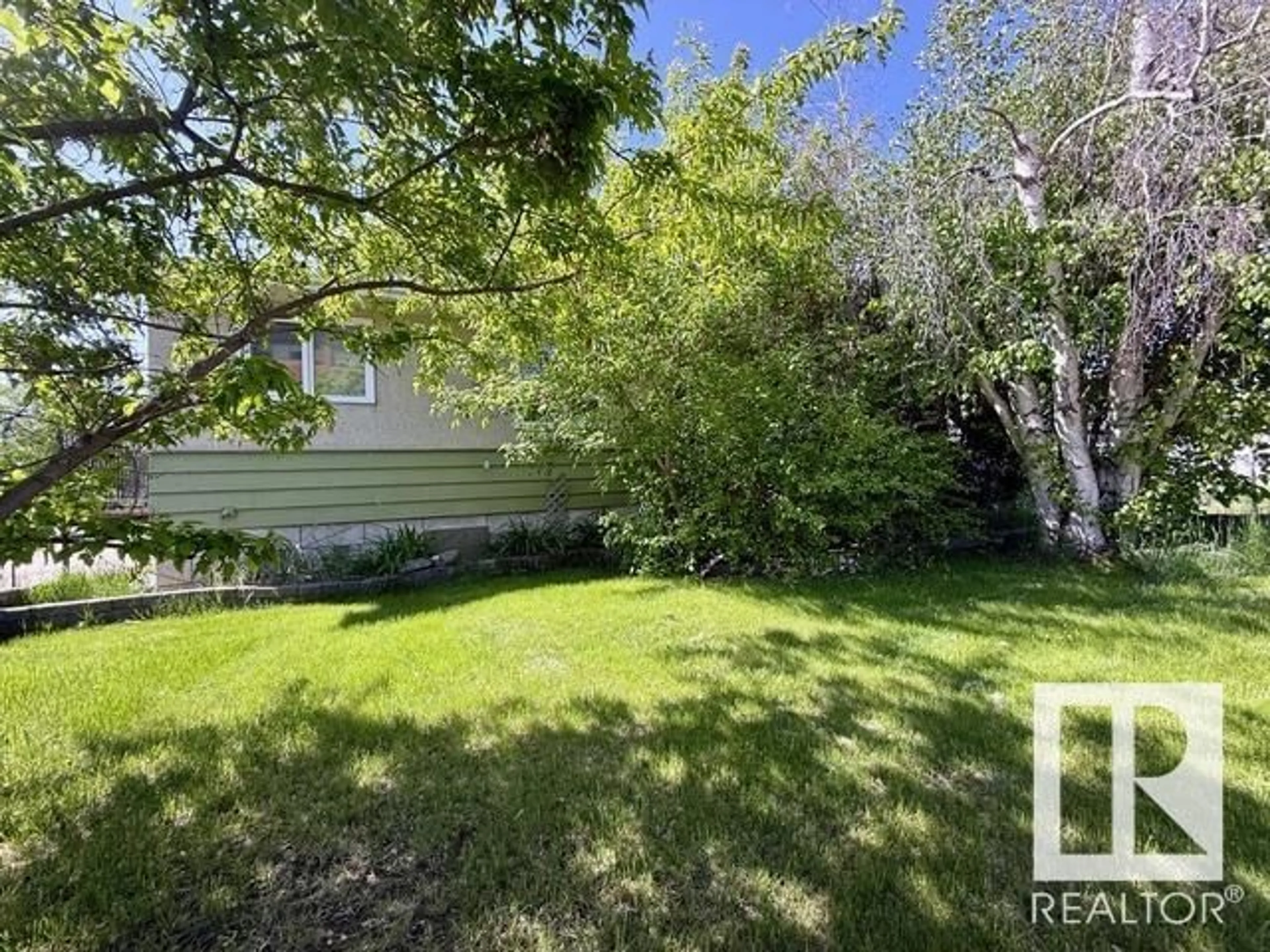 A pic from outside/outdoor area/front of a property/back of a property/a pic from drone, street for 5033 48 AV, St. Paul Town Alberta T0A3A4