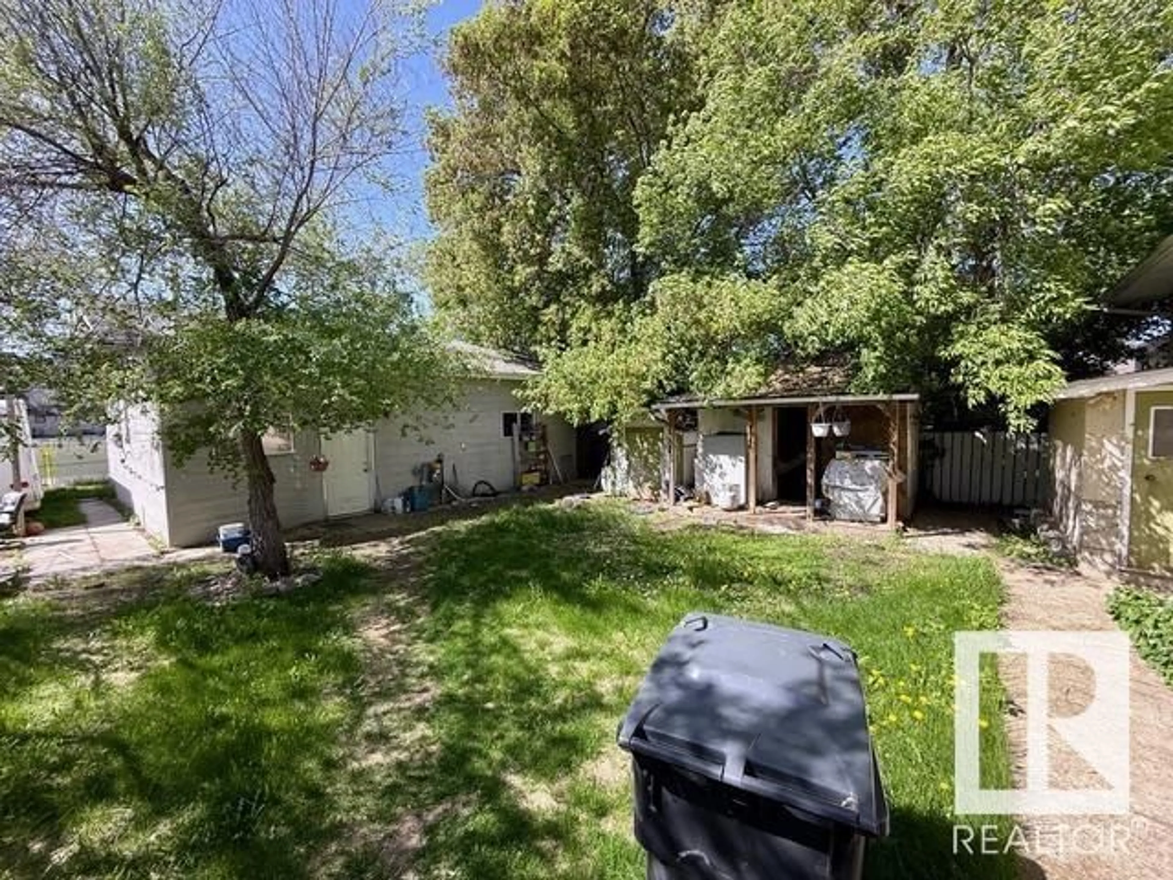 A pic from outside/outdoor area/front of a property/back of a property/a pic from drone, street for 5033 48 AV, St. Paul Town Alberta T0A3A4