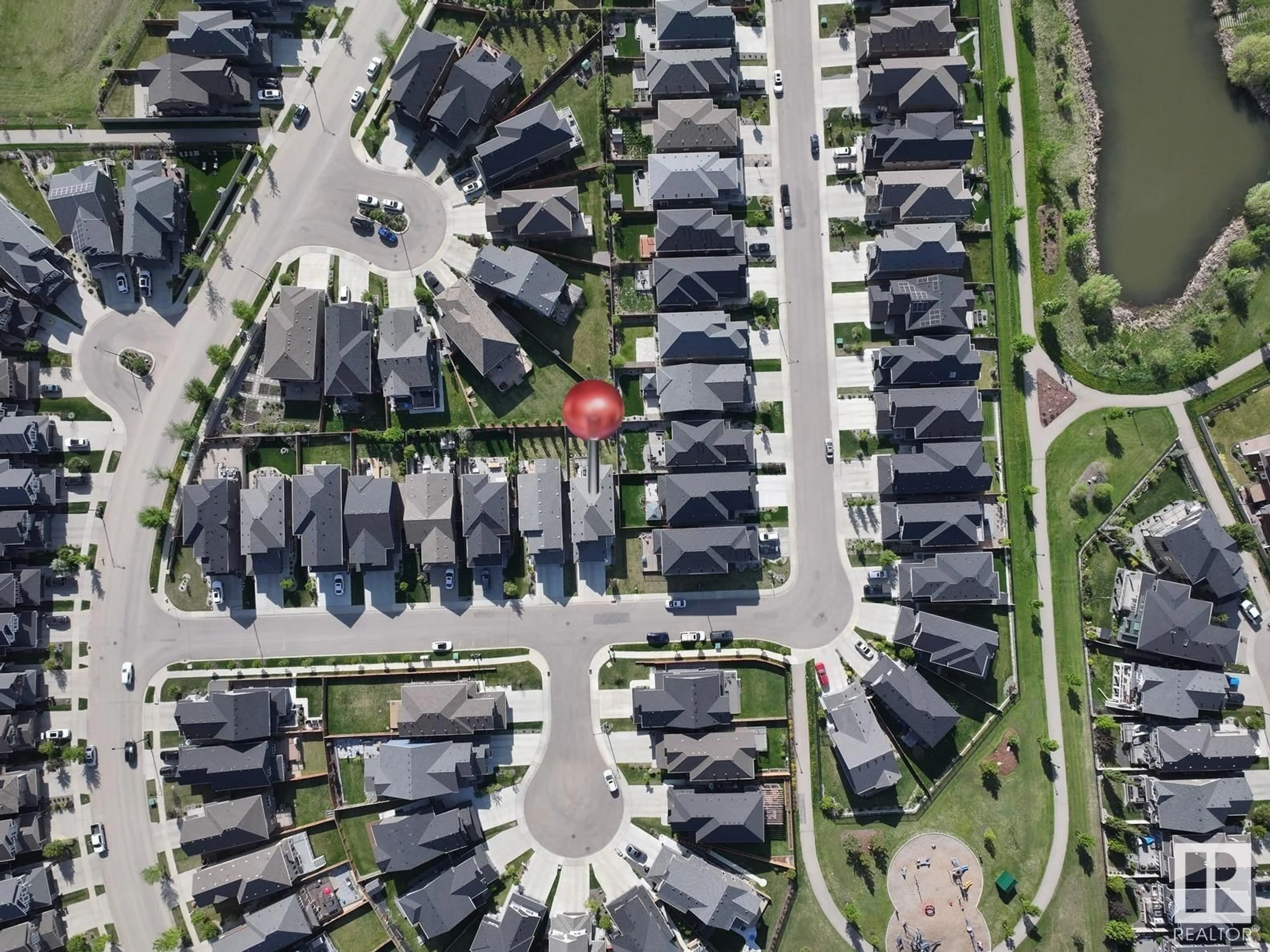 A pic from outside/outdoor area/front of a property/back of a property/a pic from drone, street for 5718 KEEPING CR, Edmonton Alberta T6W4K4