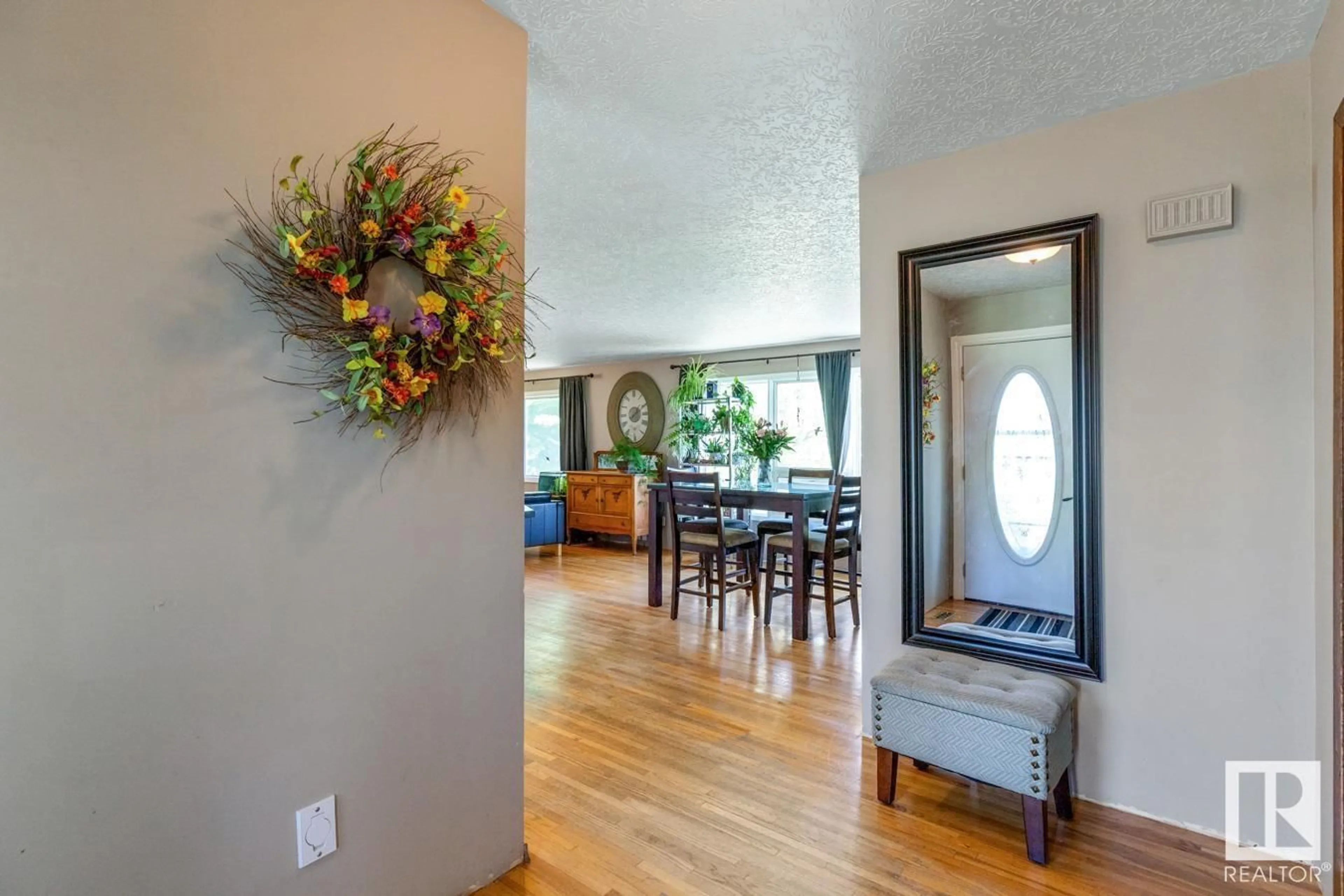 Indoor entryway for 314 22550 TWP ROAD 522, Rural Strathcona County Alberta T8C1G8