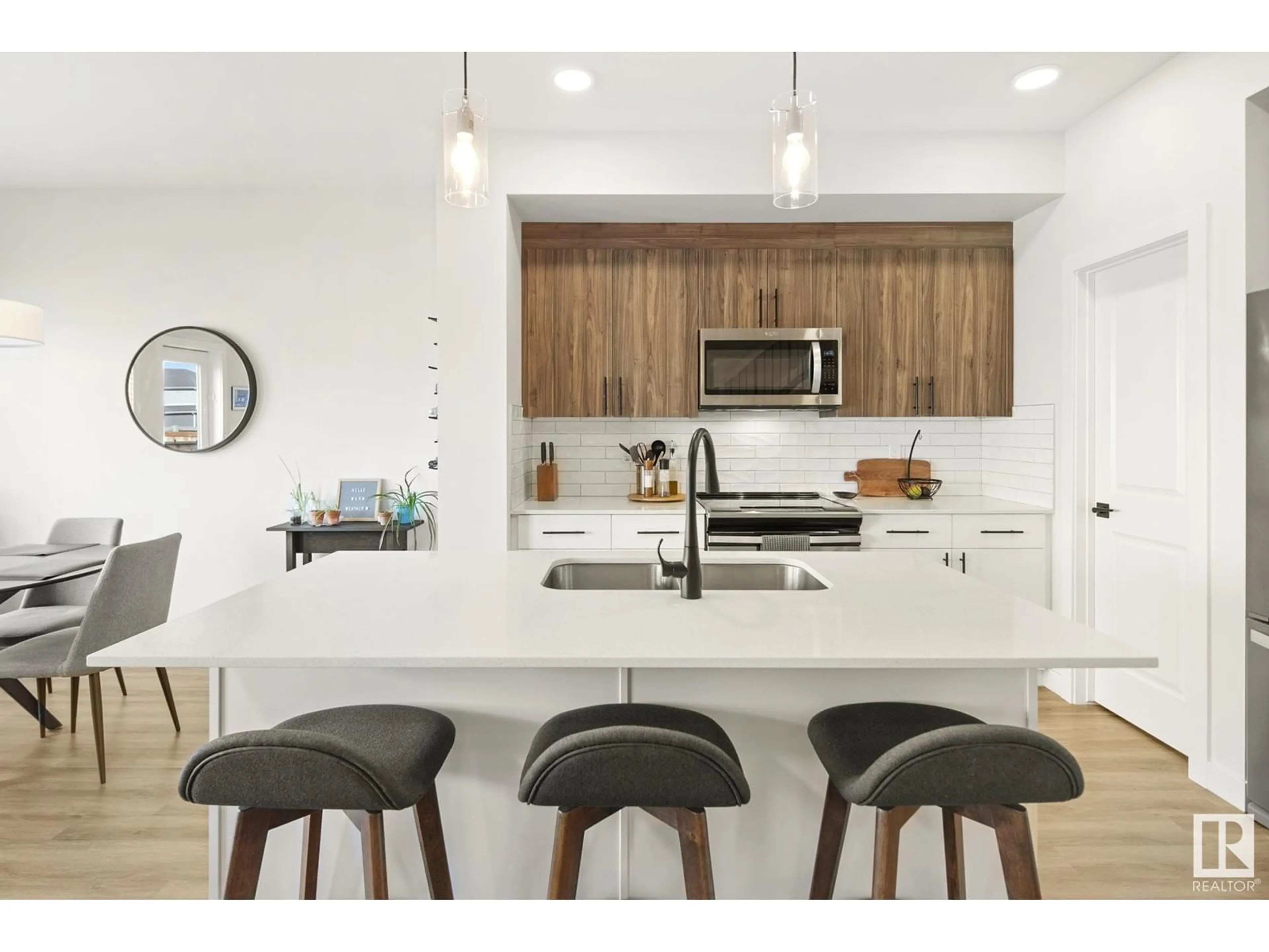Open concept kitchen, unknown for 9116 PEAR DR, Edmonton Alberta T6X2N7