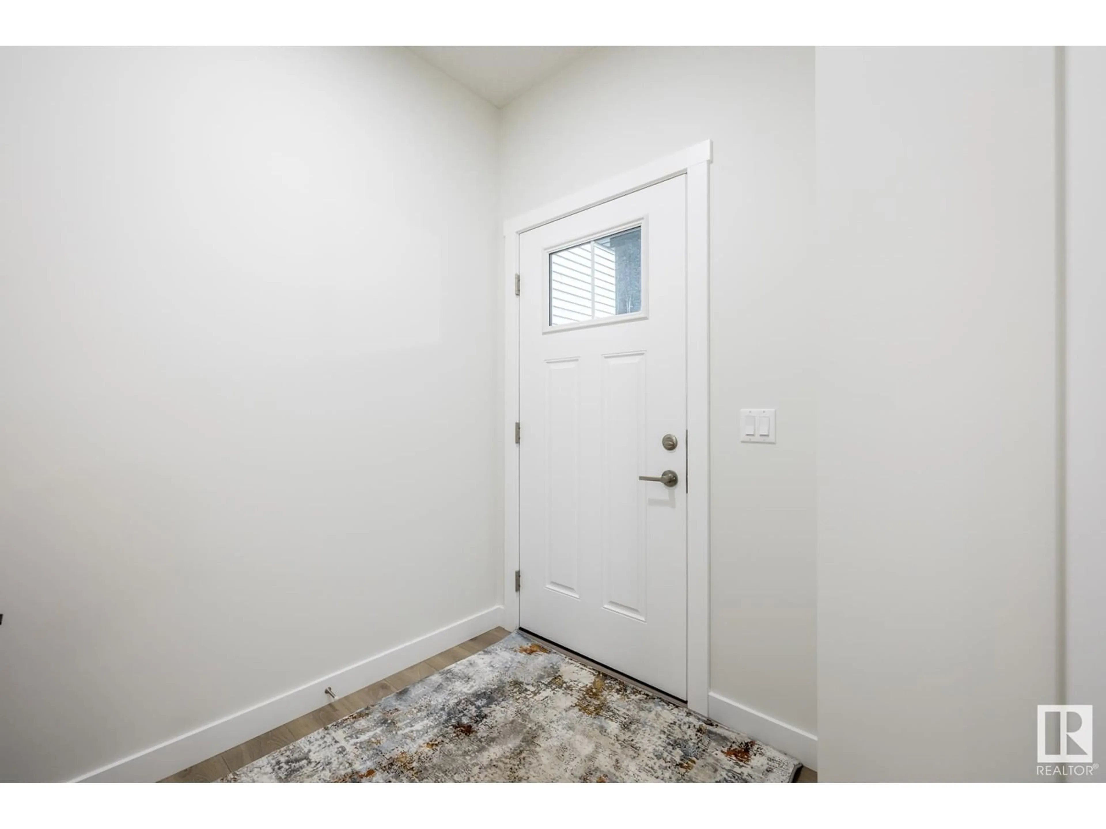 Indoor entryway for SW - 5264 KINNEY PL, Edmonton Alberta T6M3B5