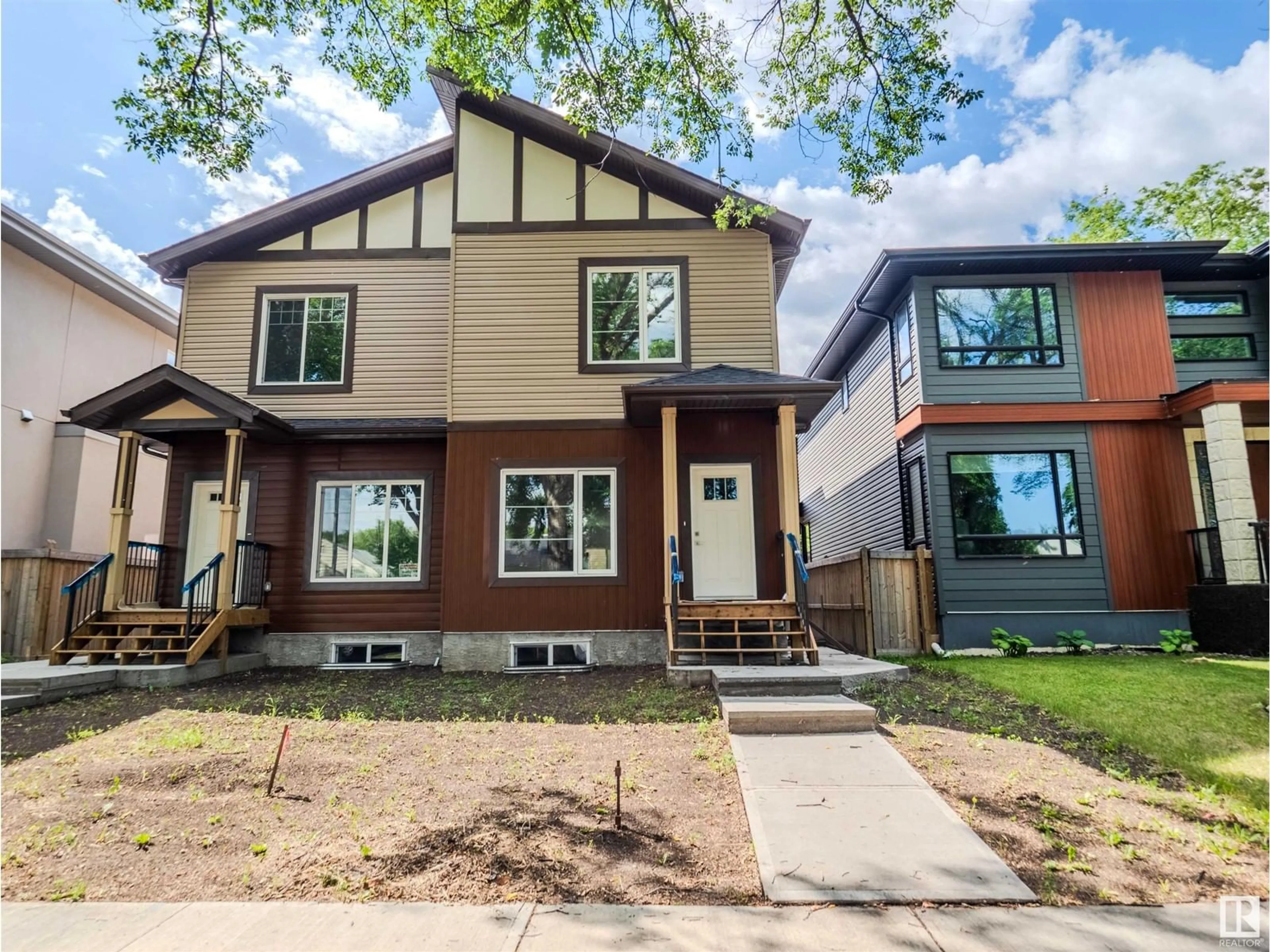 Home with vinyl exterior material, street for 10947 73 AV, Edmonton Alberta T6G0C3