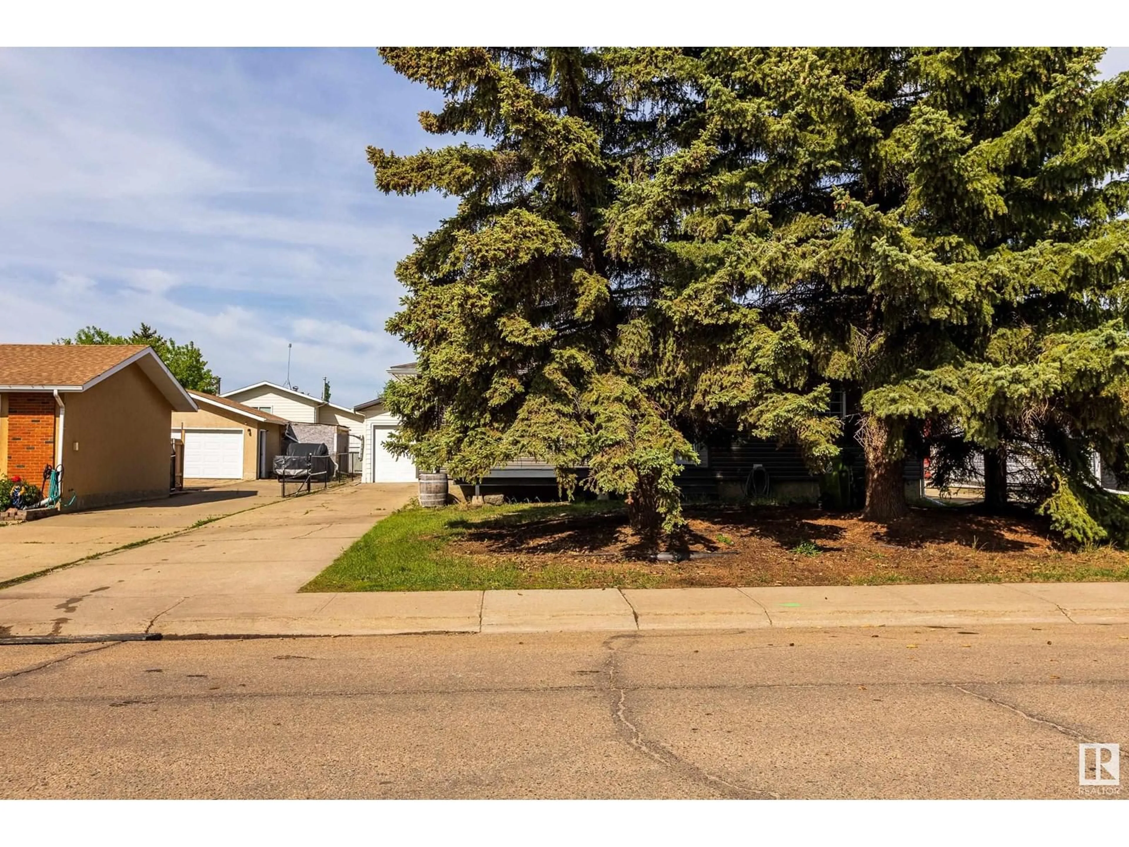 Unknown for 9708 MORINVILLE DR, Morinville Alberta T8R1J2