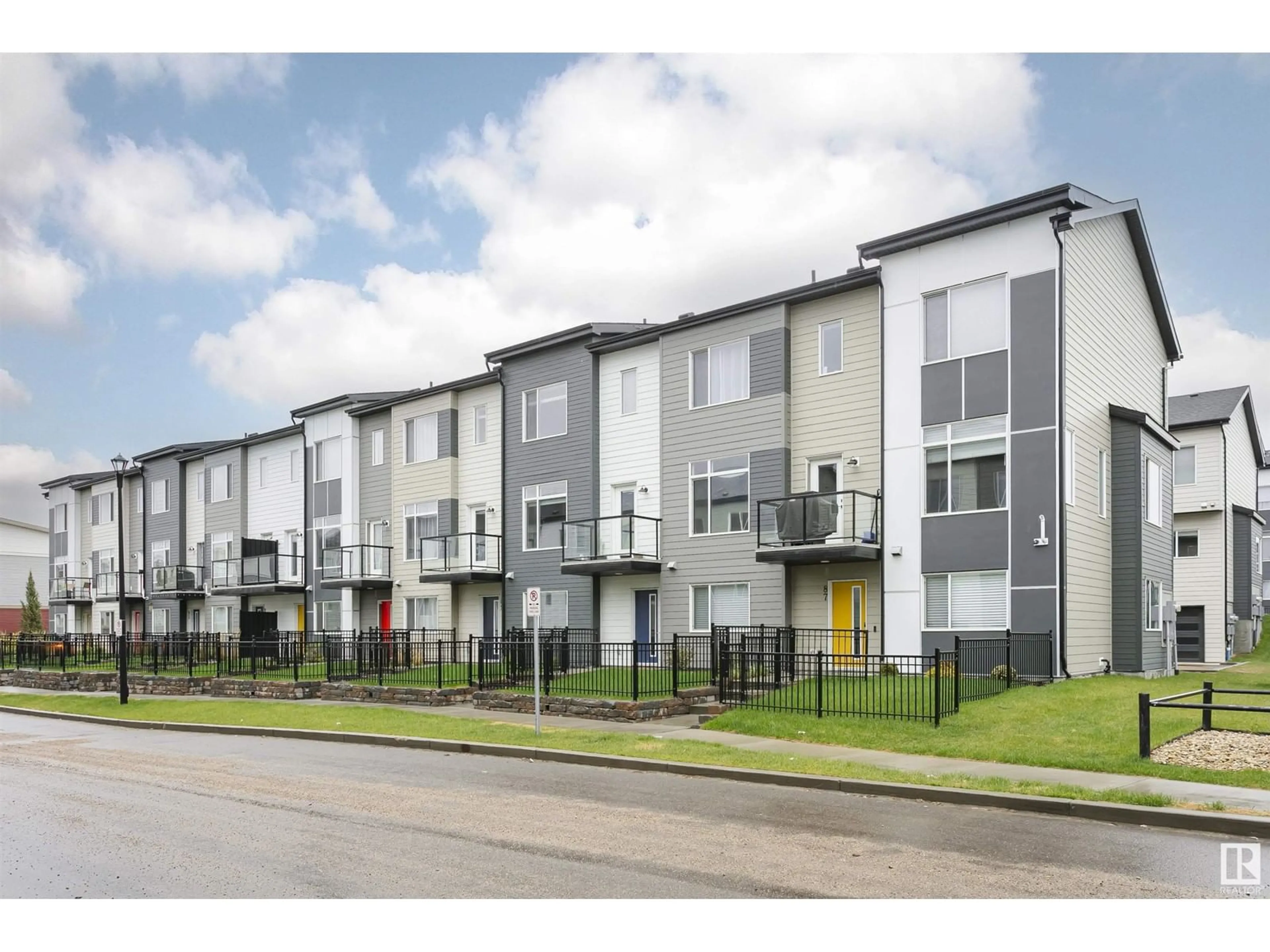 Unknown for 804 WELSH DR, Edmonton Alberta T6X1Y8