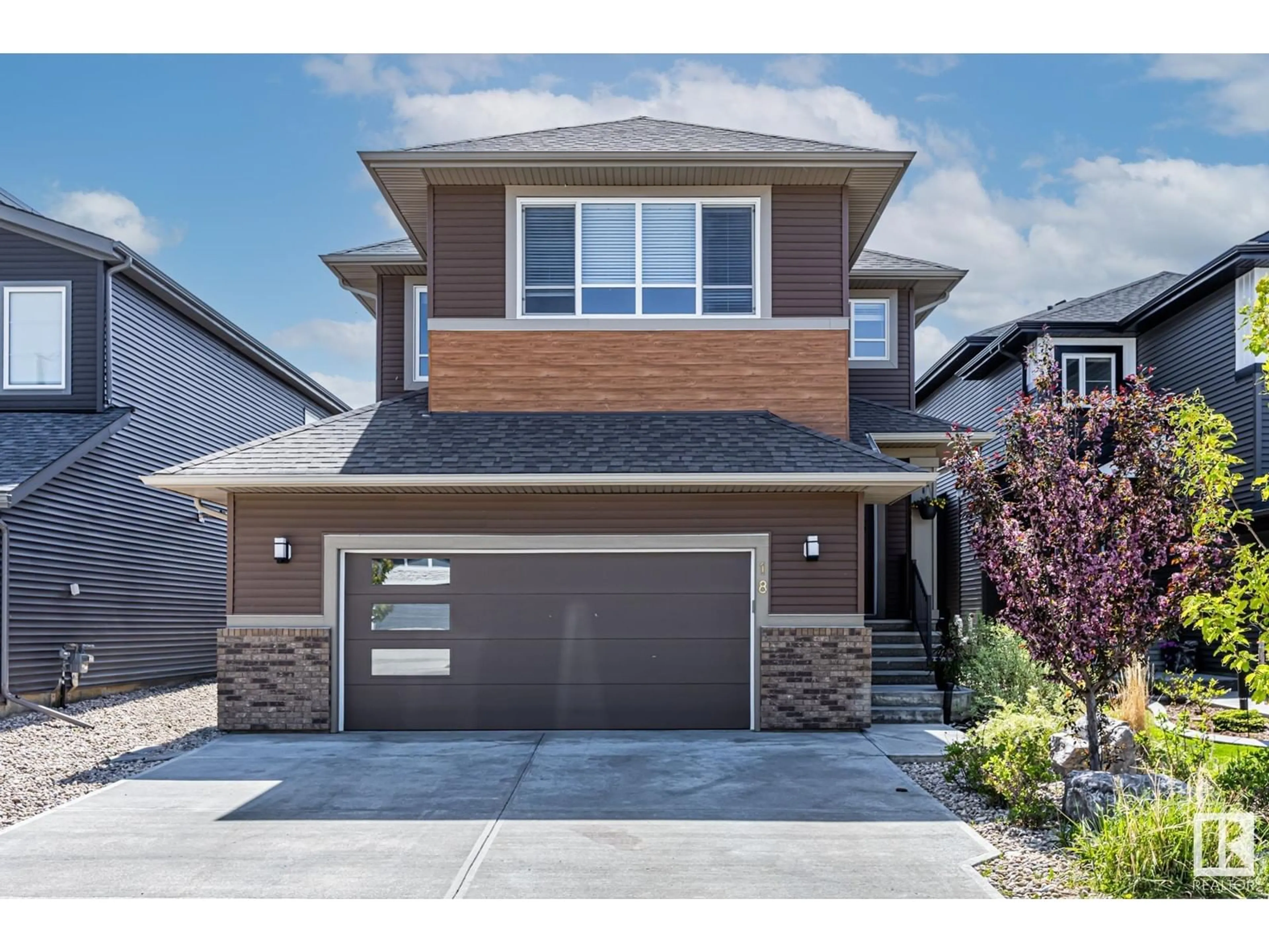 Home with vinyl exterior material, street for 18 RATELLE CI, St. Albert Alberta T8N7T8