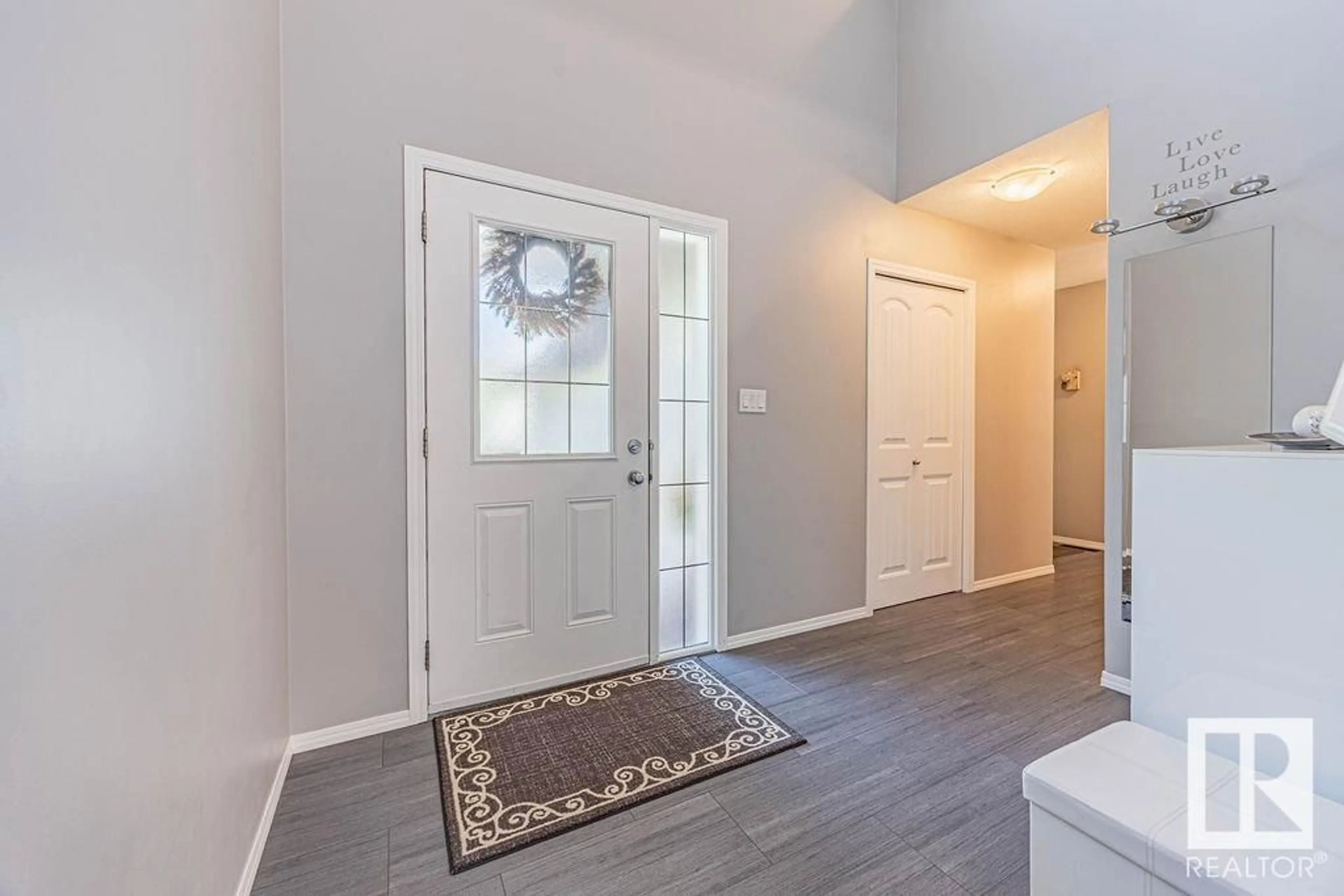 Indoor entryway for NW - 4807 213 ST, Edmonton Alberta T6M0G7