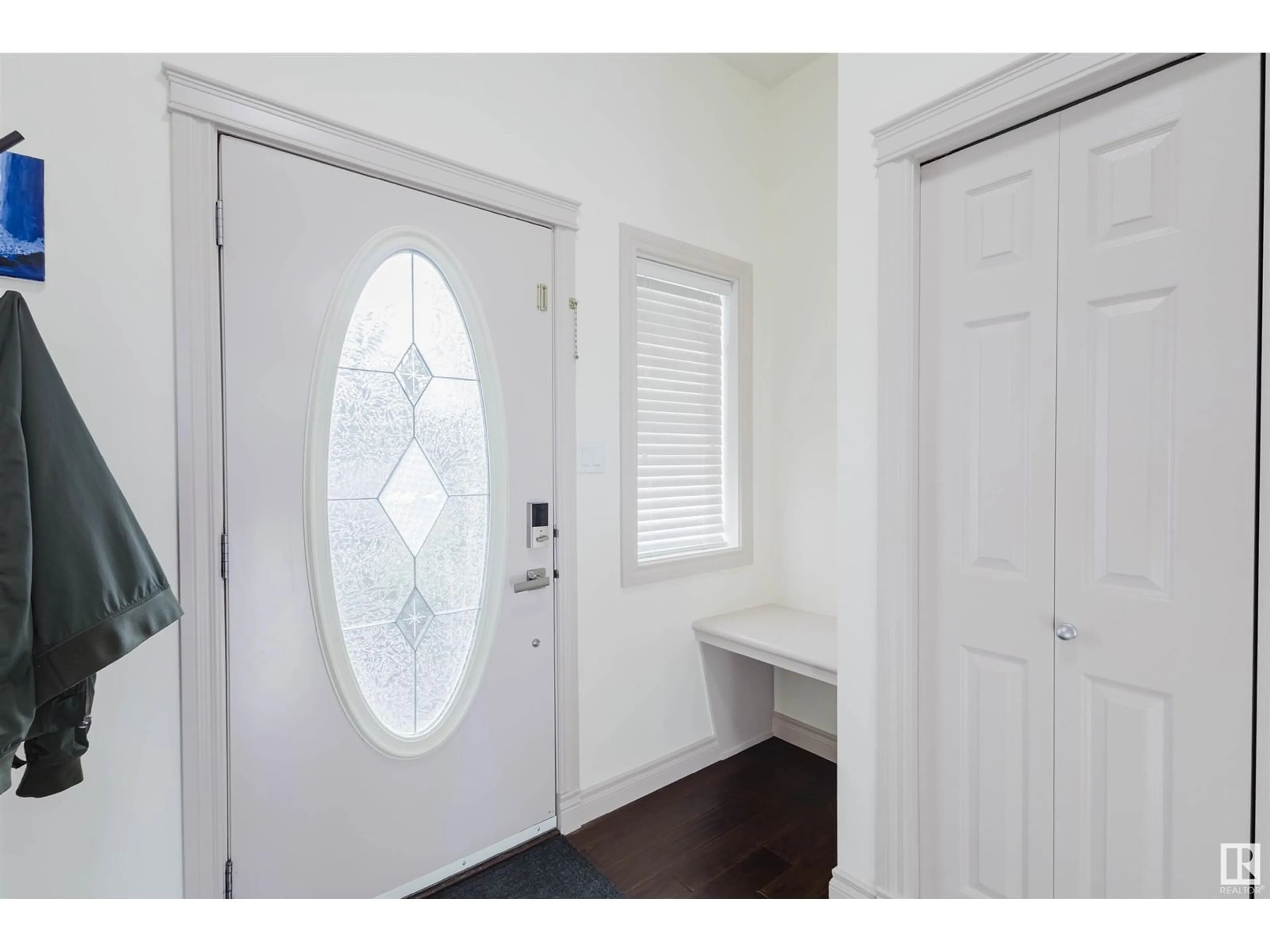 Indoor entryway for NW - 4715 202 ST, Edmonton Alberta T6M2Y1