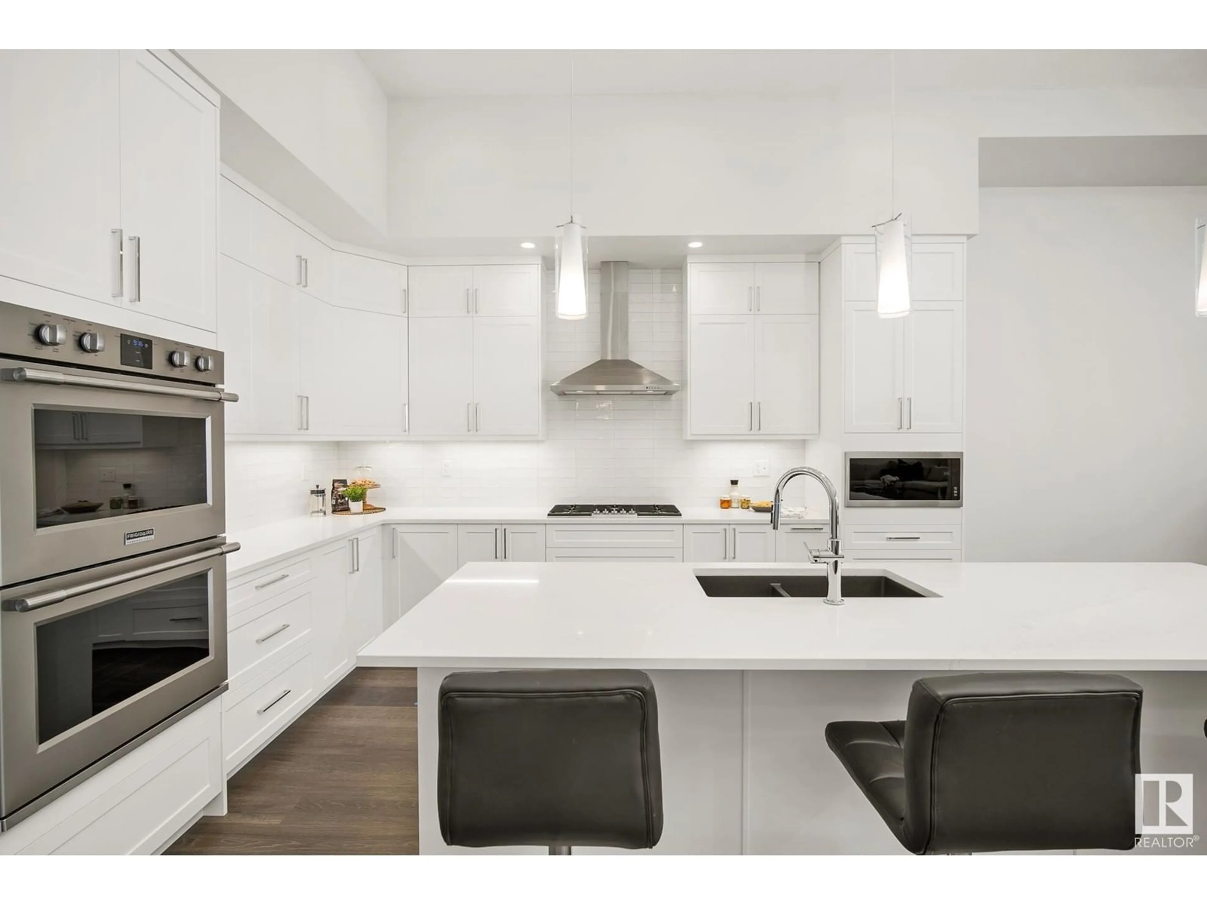 Contemporary kitchen, ceramic/tile floor for #1032 - 1032 BELLEROSE DR, St. Albert Alberta T8N7P7