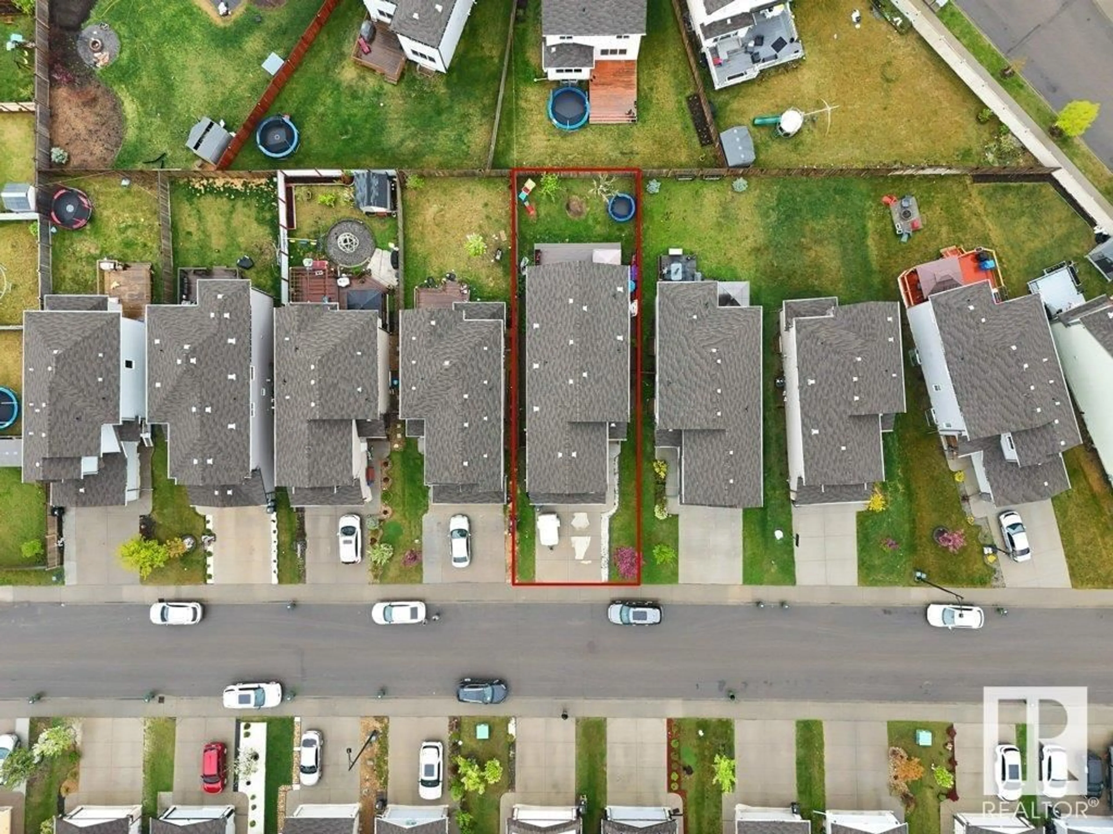 A pic from outside/outdoor area/front of a property/back of a property/a pic from drone, street for SW - 1928 51 ST, Edmonton Alberta T6X1Y4