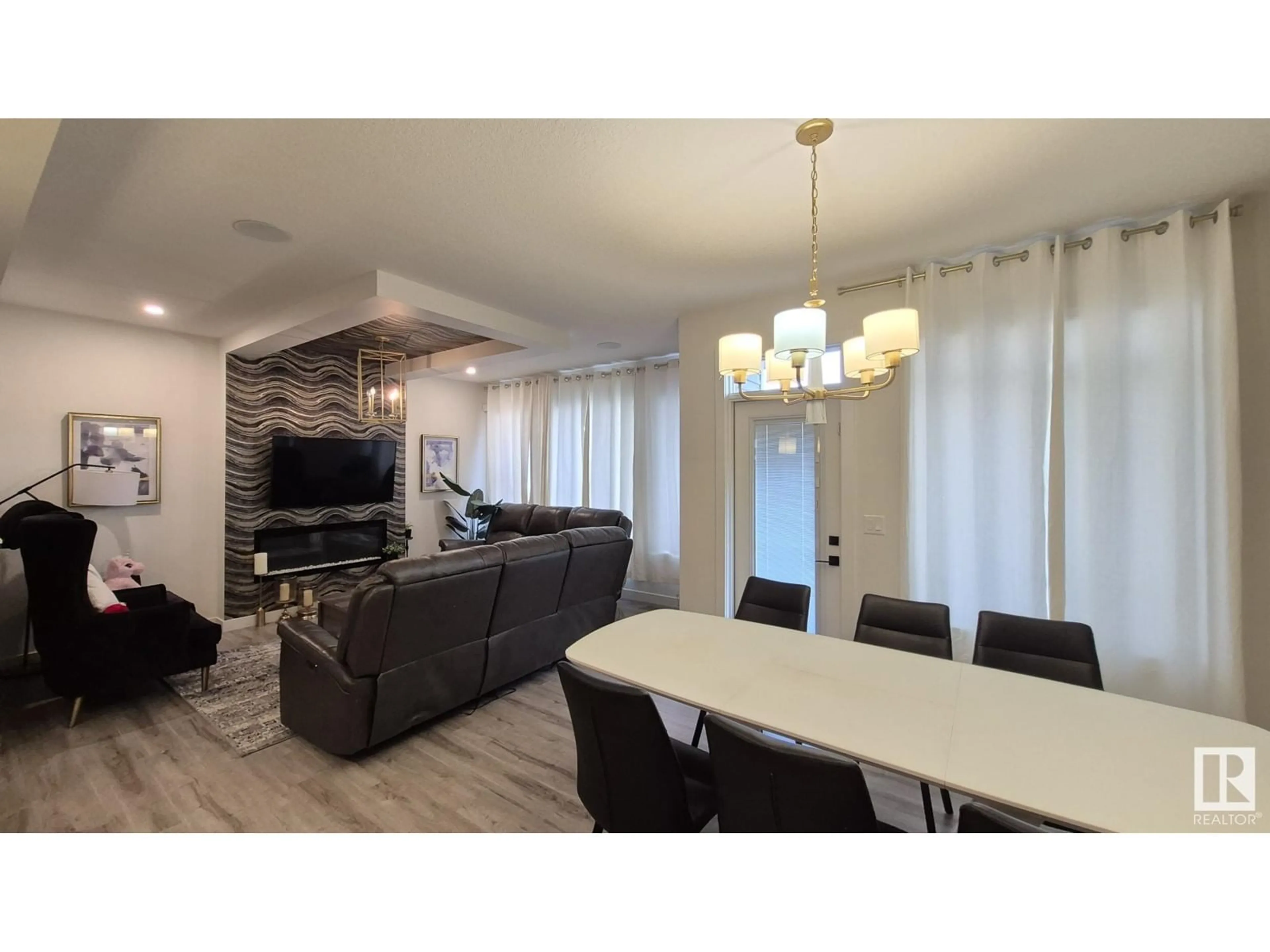 Unknown for SW - 5213 22A AV, Edmonton Alberta T6X2Y1