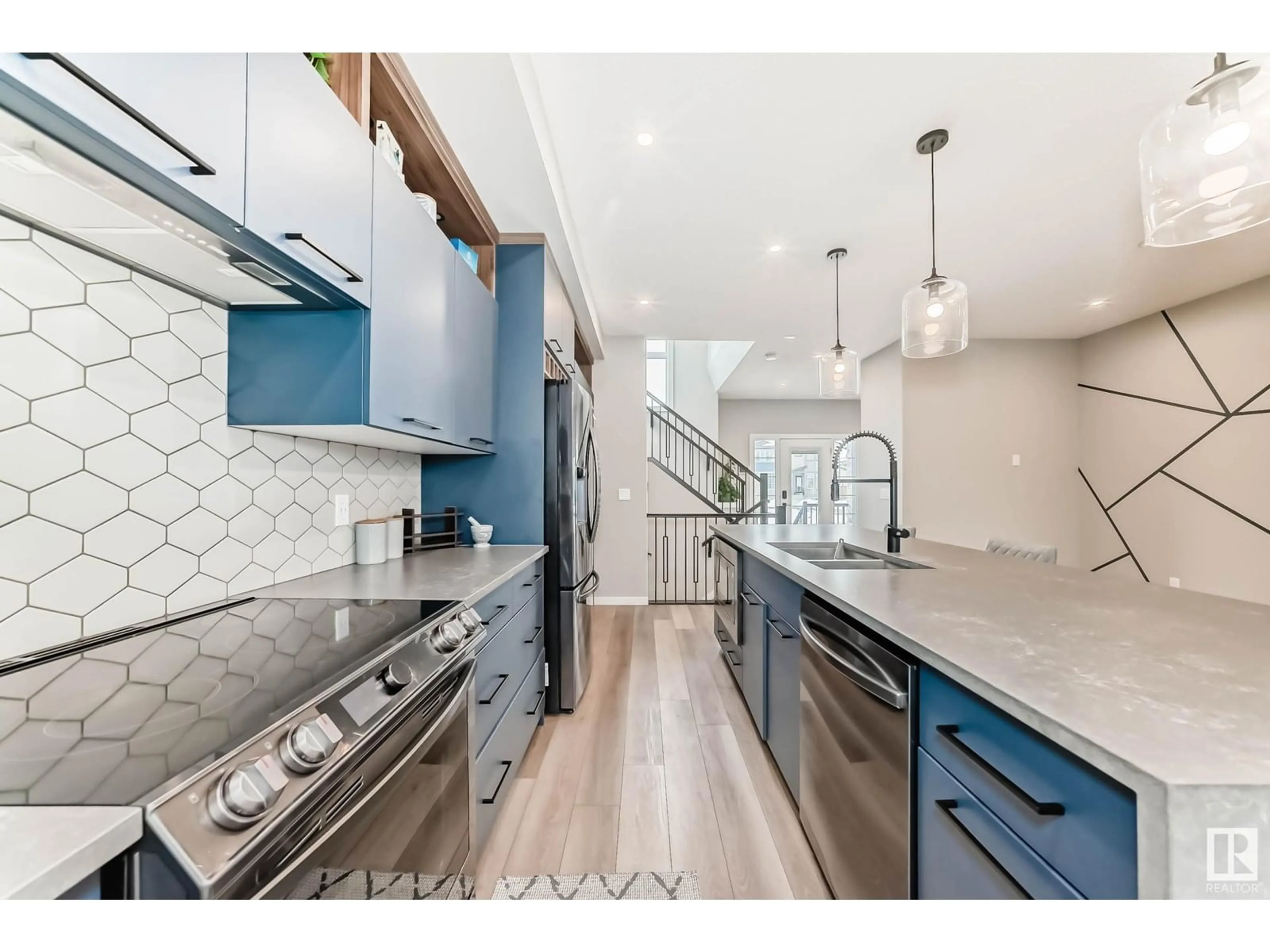 Open concept kitchen, ceramic/tile floor for 451 37 AV, Edmonton Alberta T6T2L7