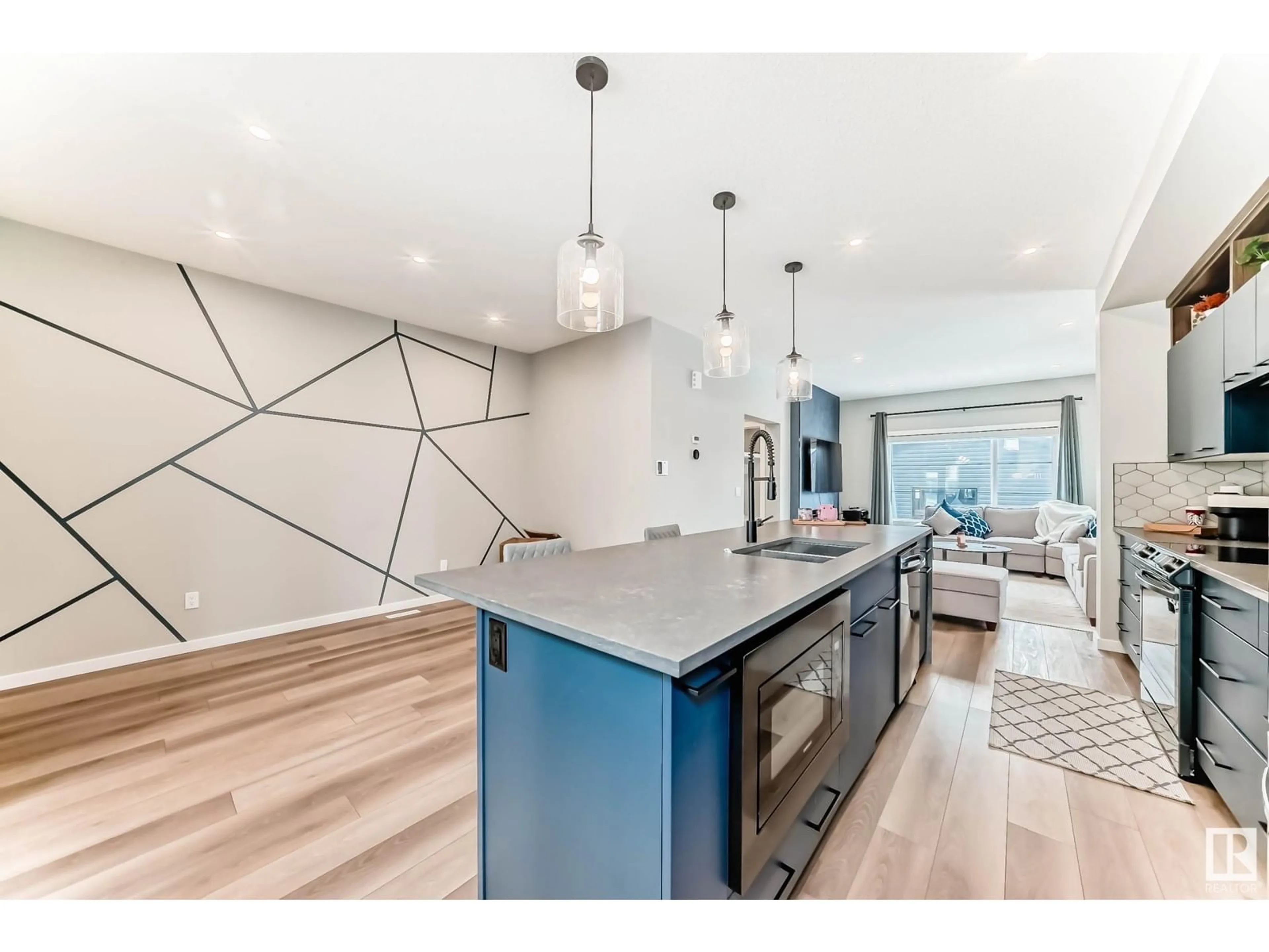 Open concept kitchen, unknown for 451 37 AV, Edmonton Alberta T6T2L7