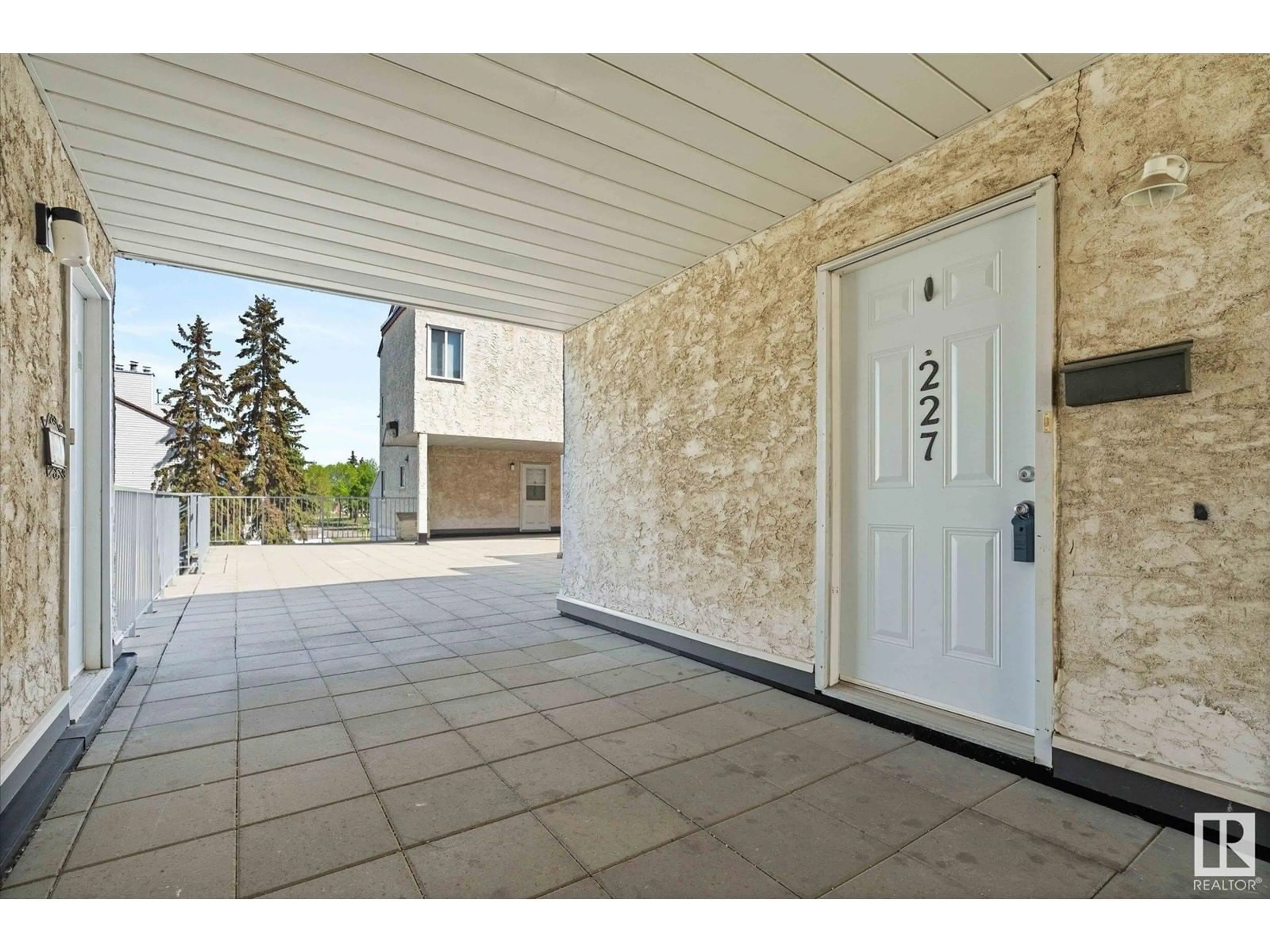 Unknown for 227 LANCASTER TC, Edmonton Alberta T5X5T4