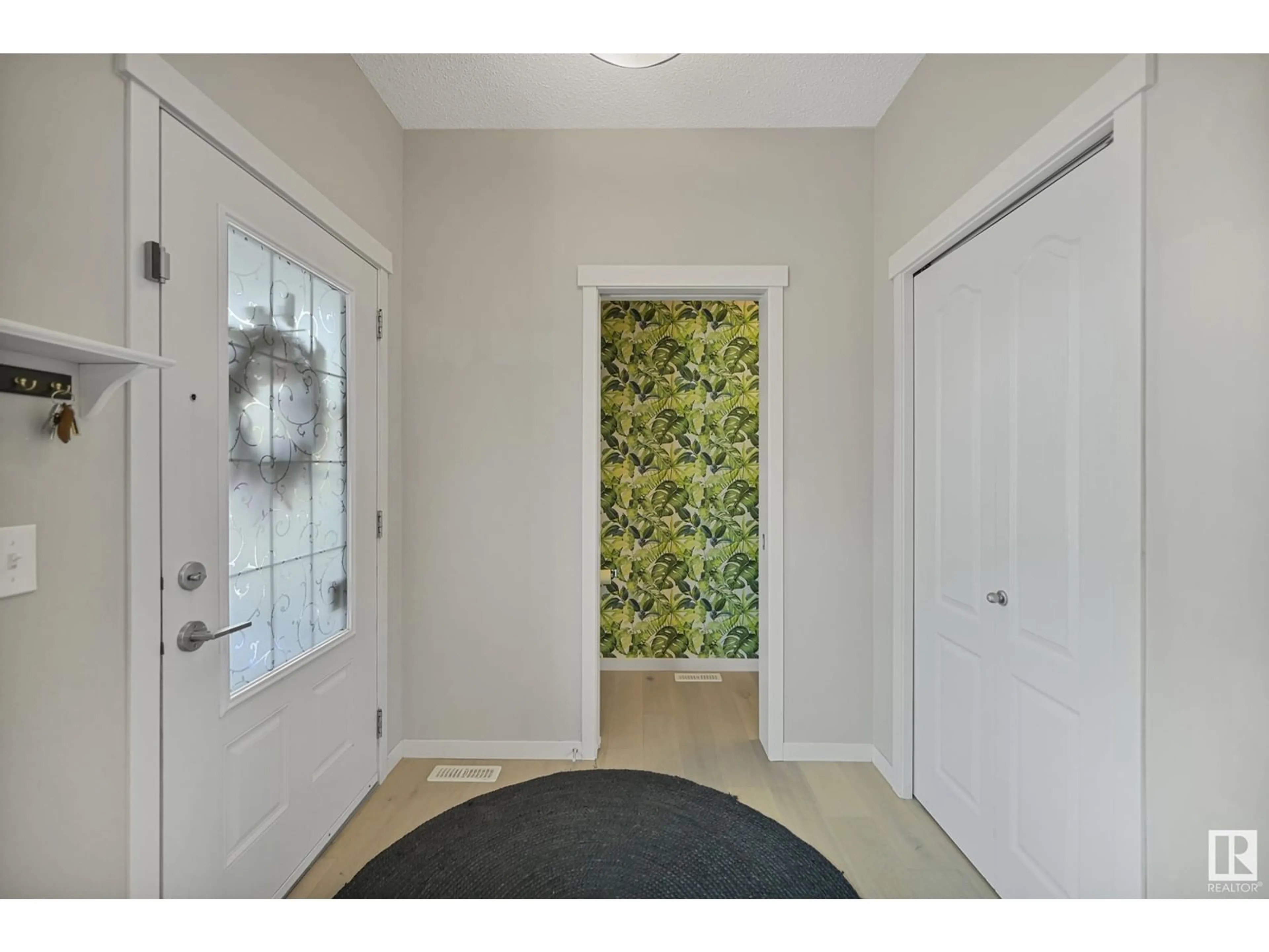 Indoor entryway for SW - 7218 ARMOUR CR, Edmonton Alberta T6W2N9