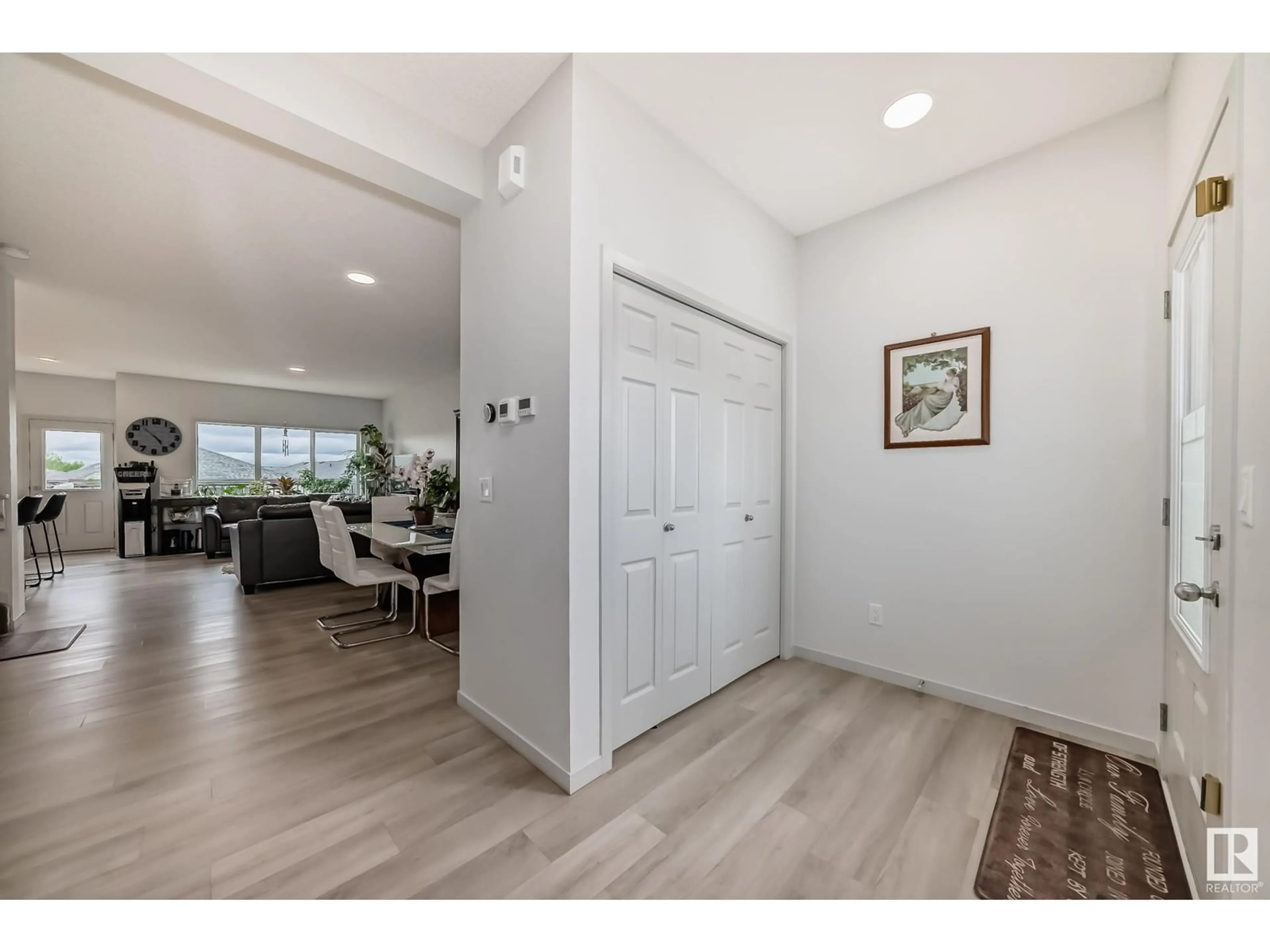 Indoor entryway for 5337 LARK LANDING NW, Edmonton Alberta T5S0P2